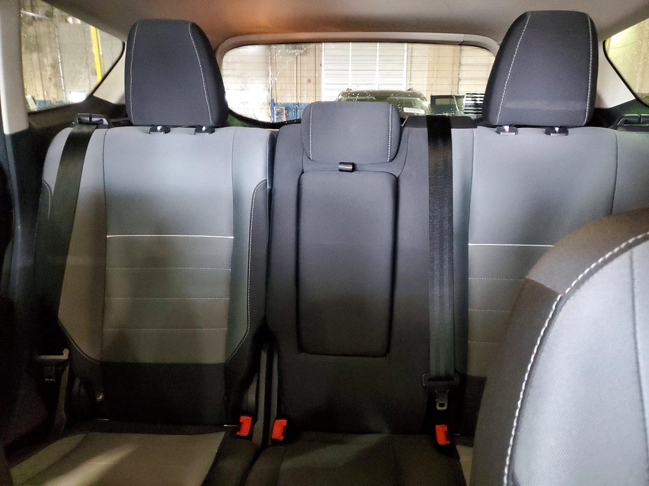 2015 Ford Escape Se Серебряный vin: 1FMCU9G94FUC70002