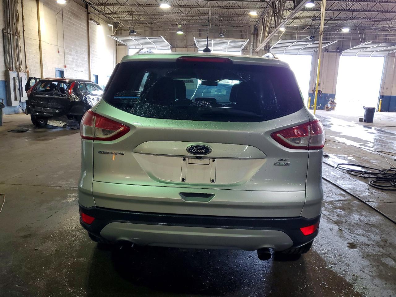 2015 Ford Escape Se Серебряный vin: 1FMCU9G94FUC70002