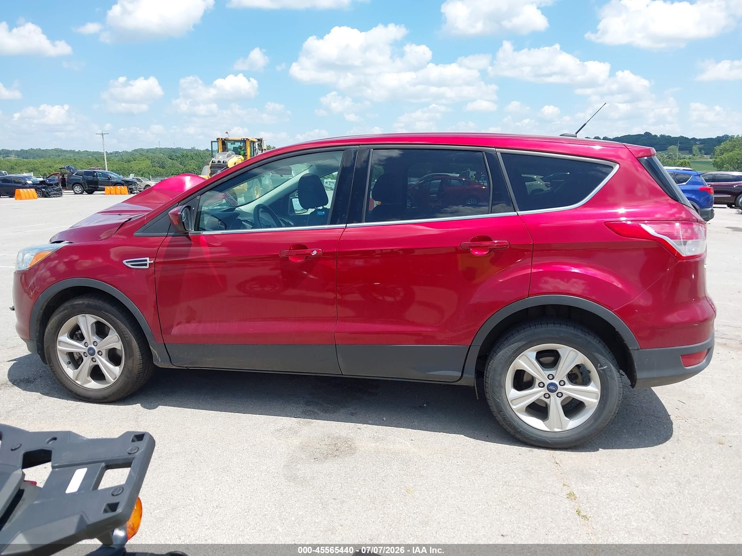 2015 Ford Escape Se Темно-бордовый vin: 1FMCU9G94FUC78830
