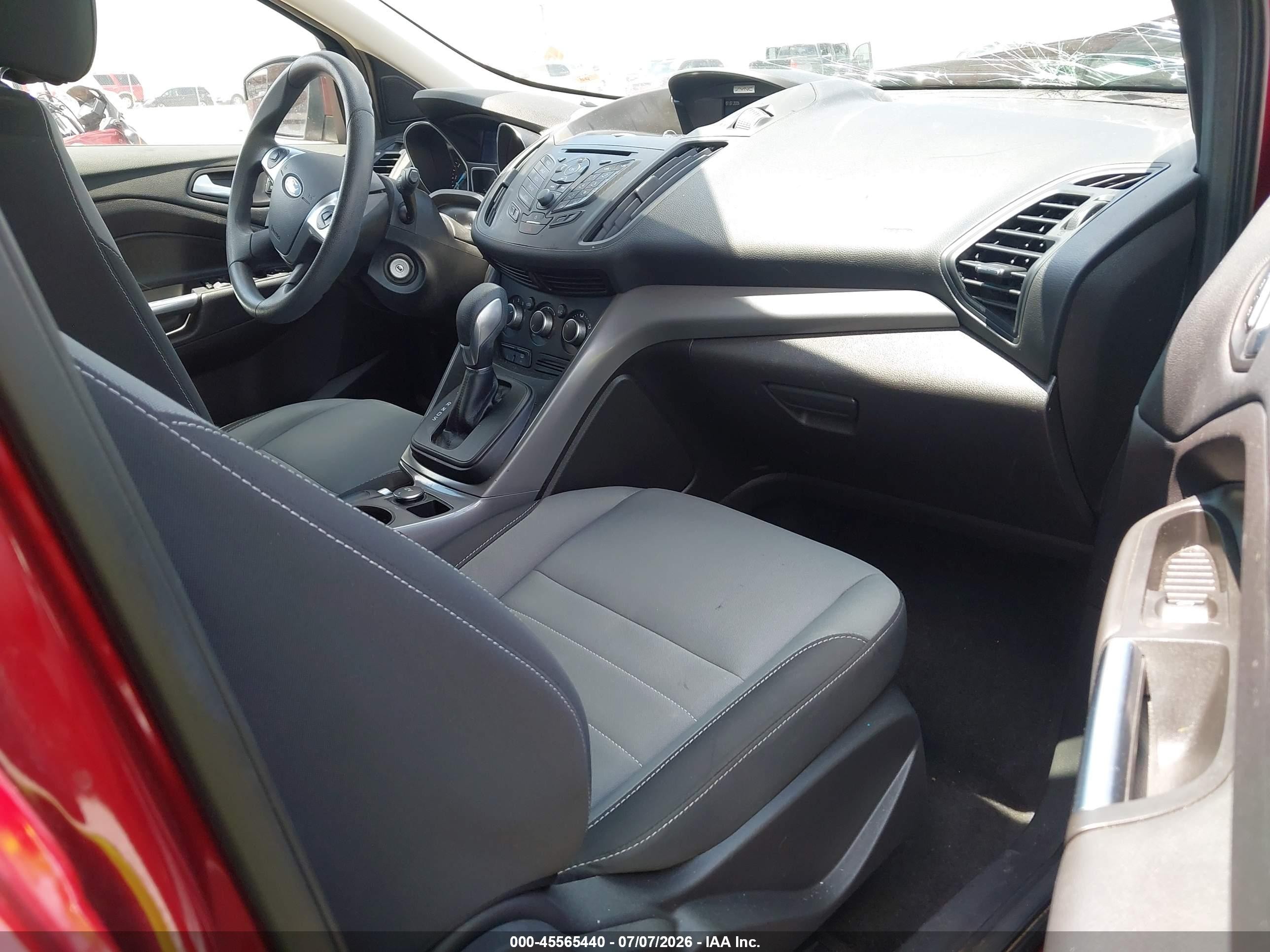 2015 Ford Escape Se Темно-бордовый vin: 1FMCU9G94FUC78830