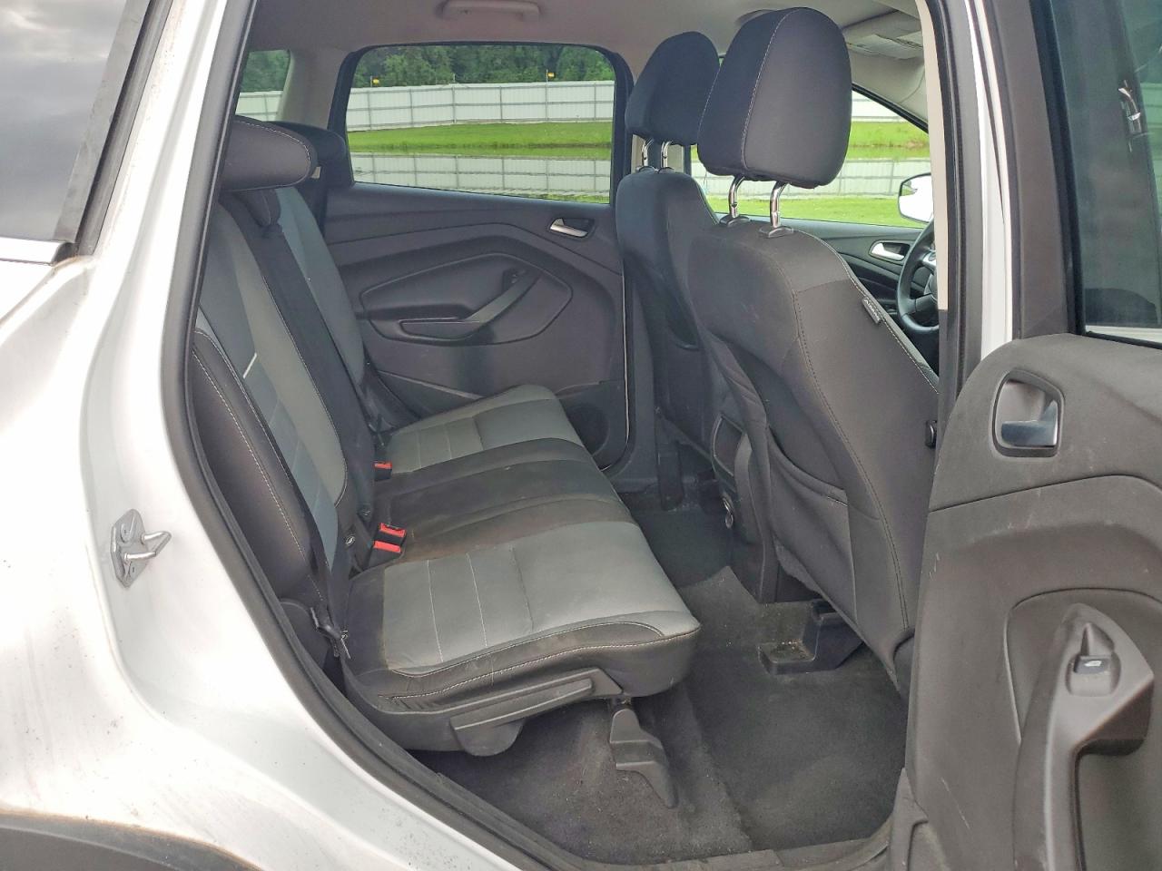 2015 Ford Escape Se White vin: 1FMCU9G95FUA11454
