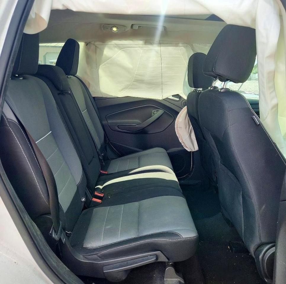 2015 Ford Escape Se White vin: 1FMCU9G95FUC08592