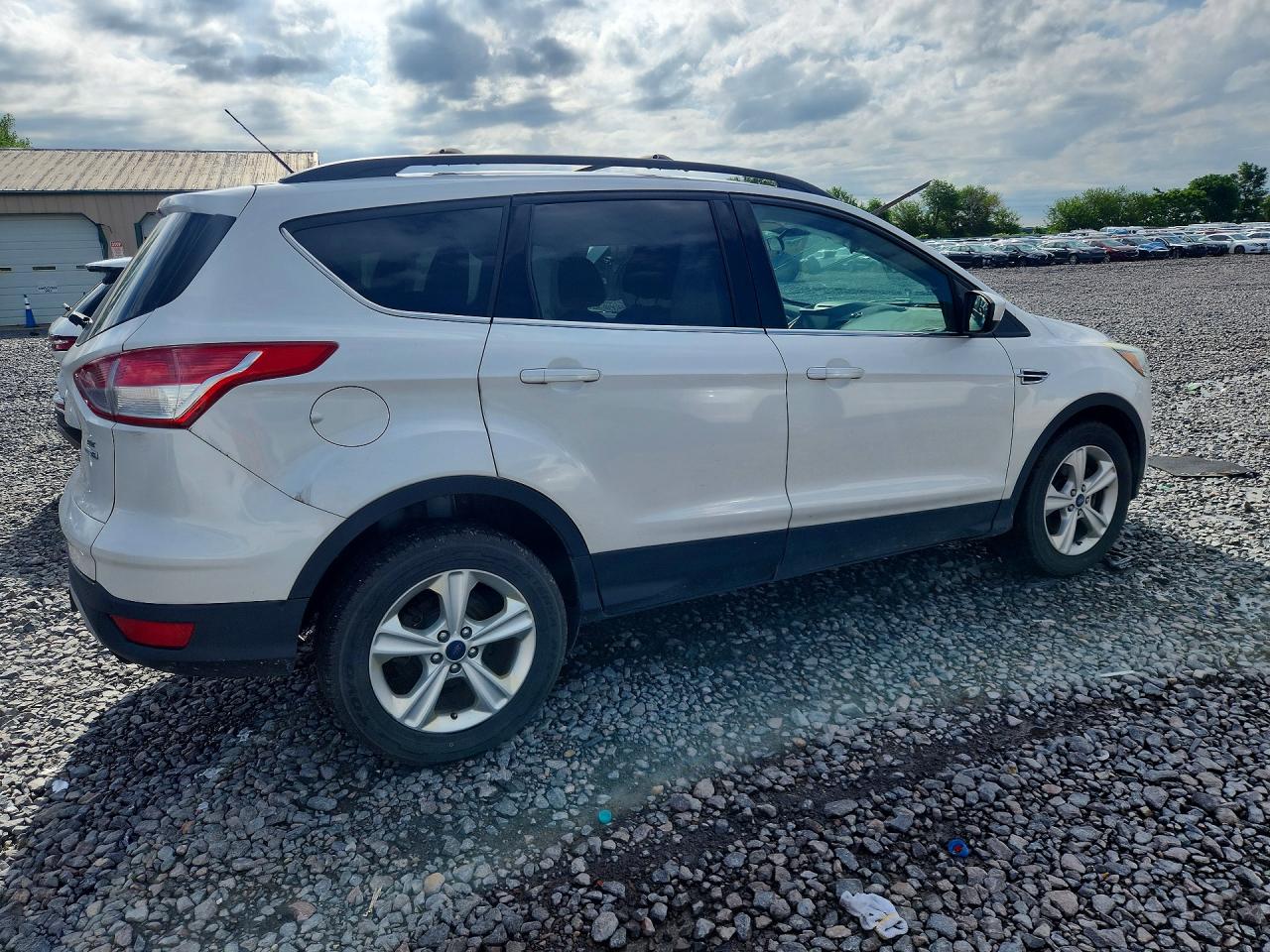 2015 Ford Escape Se White vin: 1FMCU9G95FUC08592