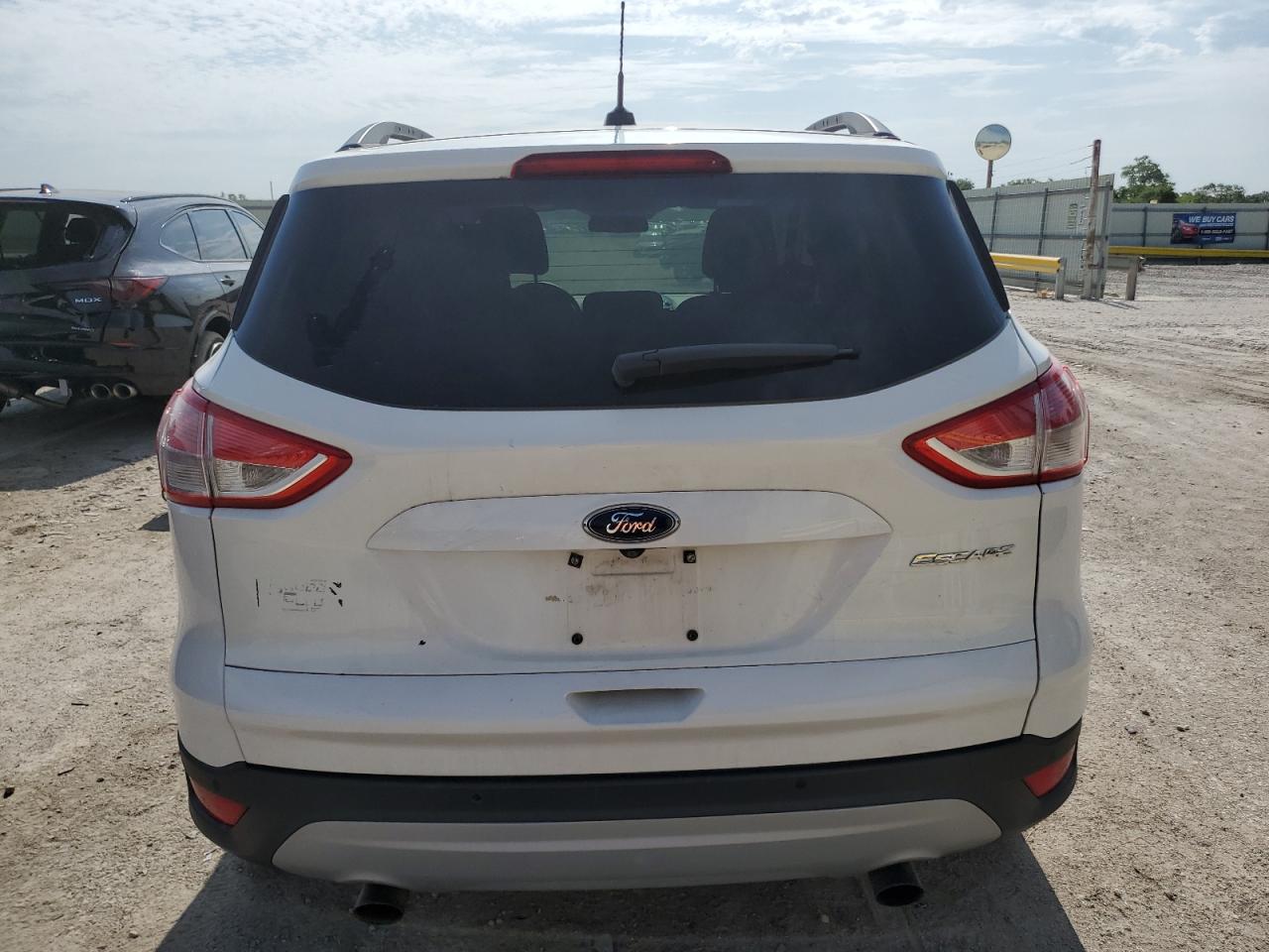 2015 Ford Escape Se White vin: 1FMCU9G95FUC82501