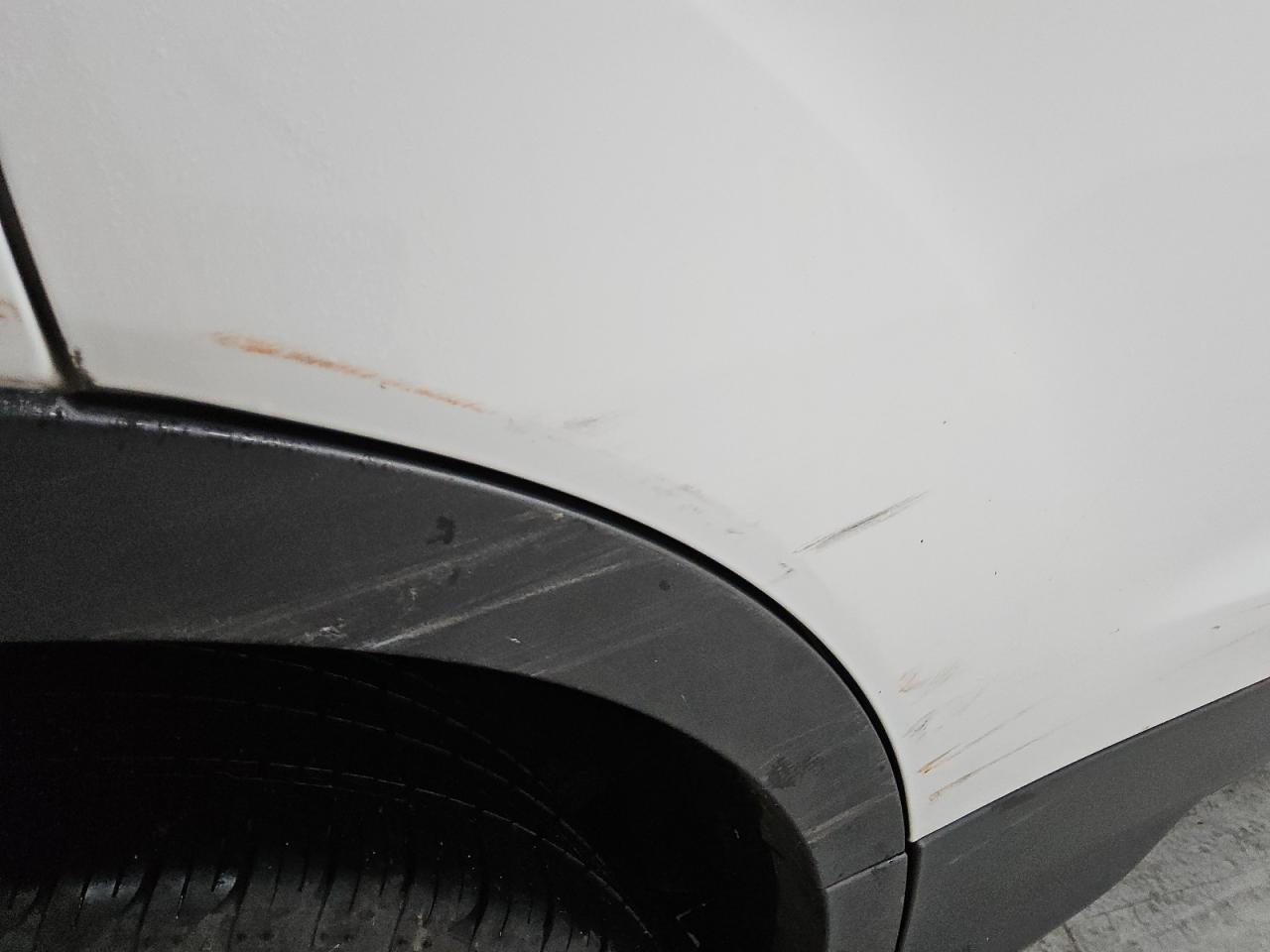2013 Ford Escape Se White vin: 1FMCU9G96DUC90524 Damage: Right Rear Door, Heavy Scratch, > 12 Inches