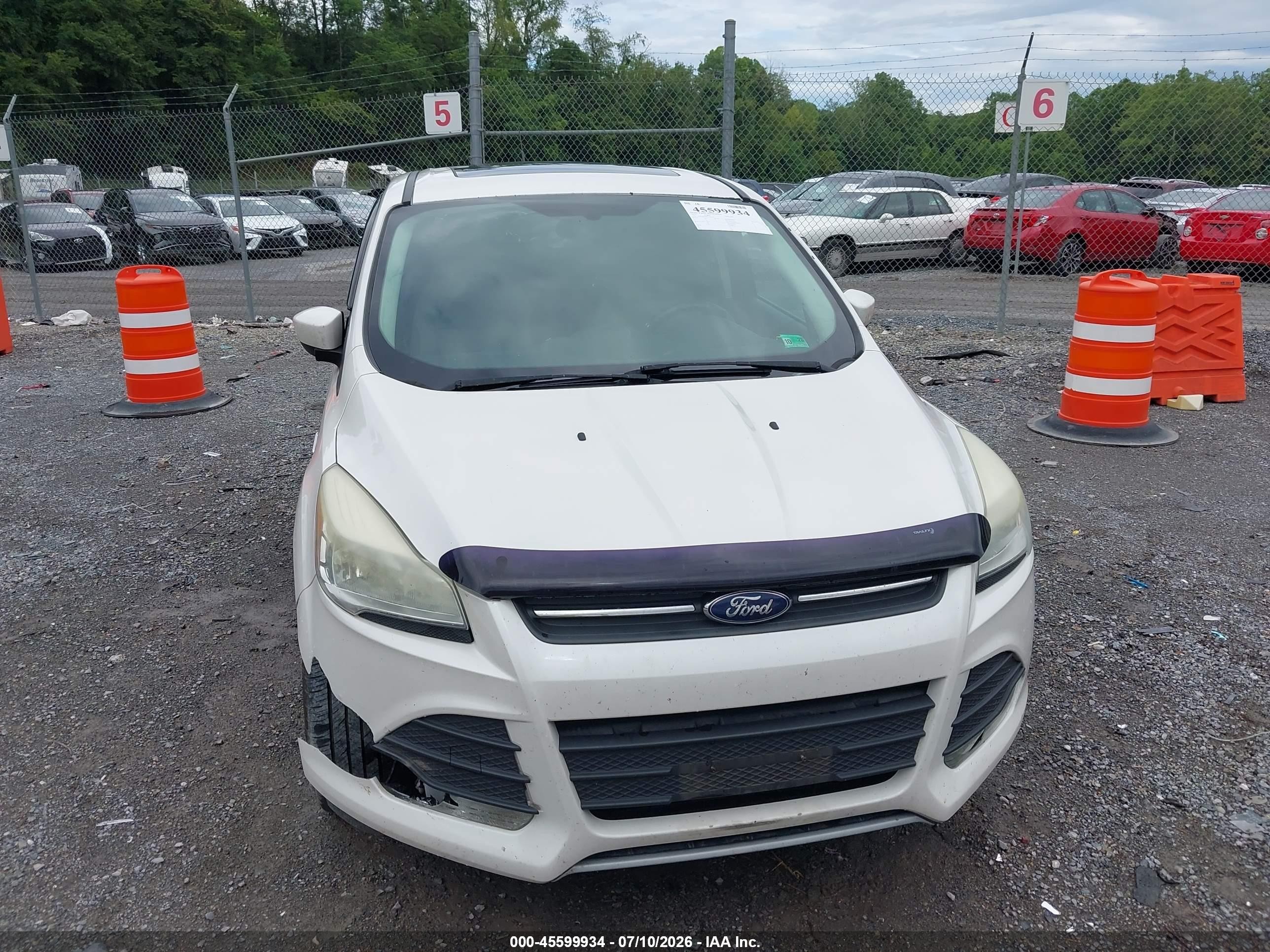 2015 Ford Escape Se White vin: 1FMCU9G96FUA76362