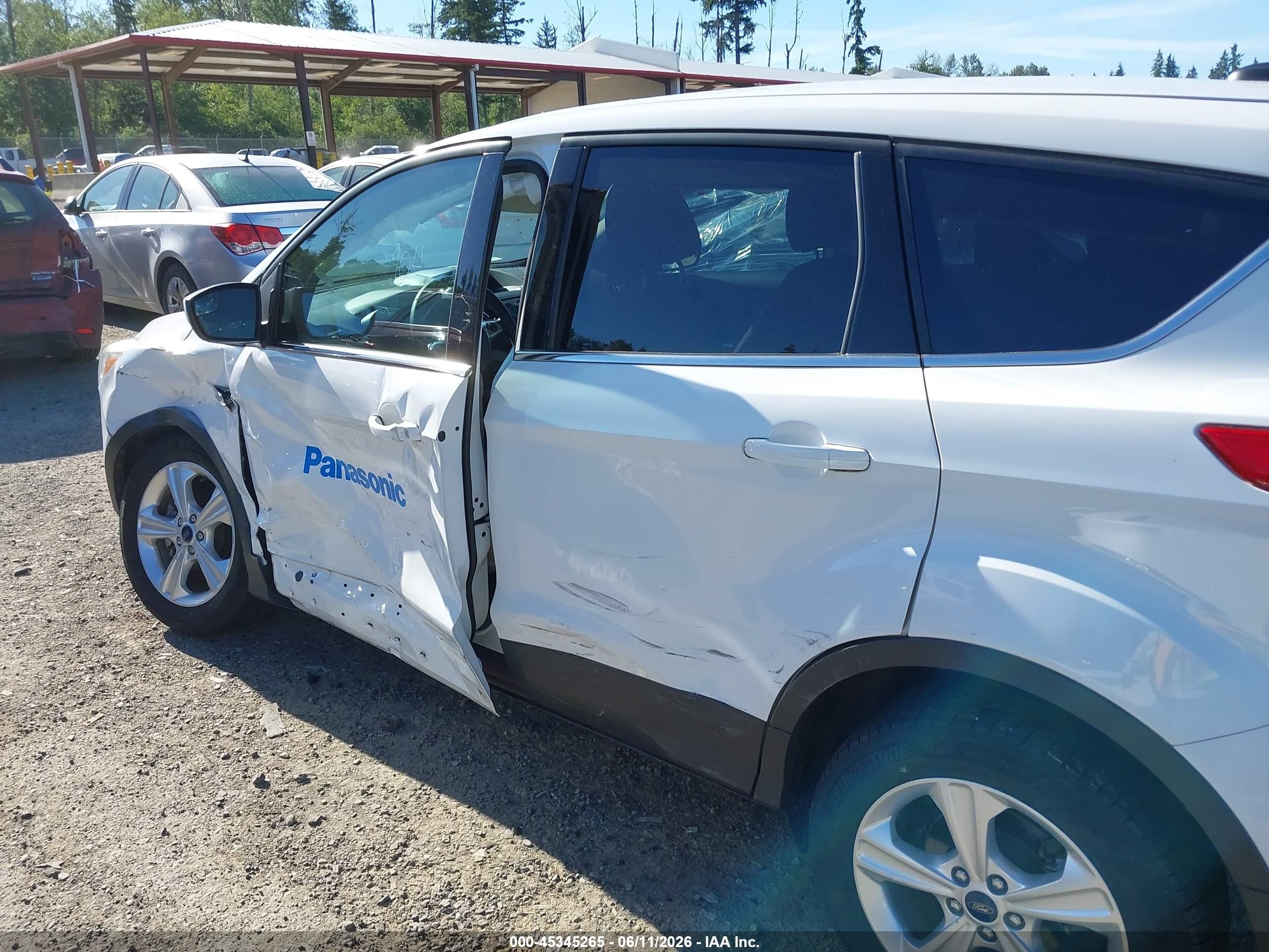 2015 Ford Escape Se White vin: 1FMCU9G96FUB96288