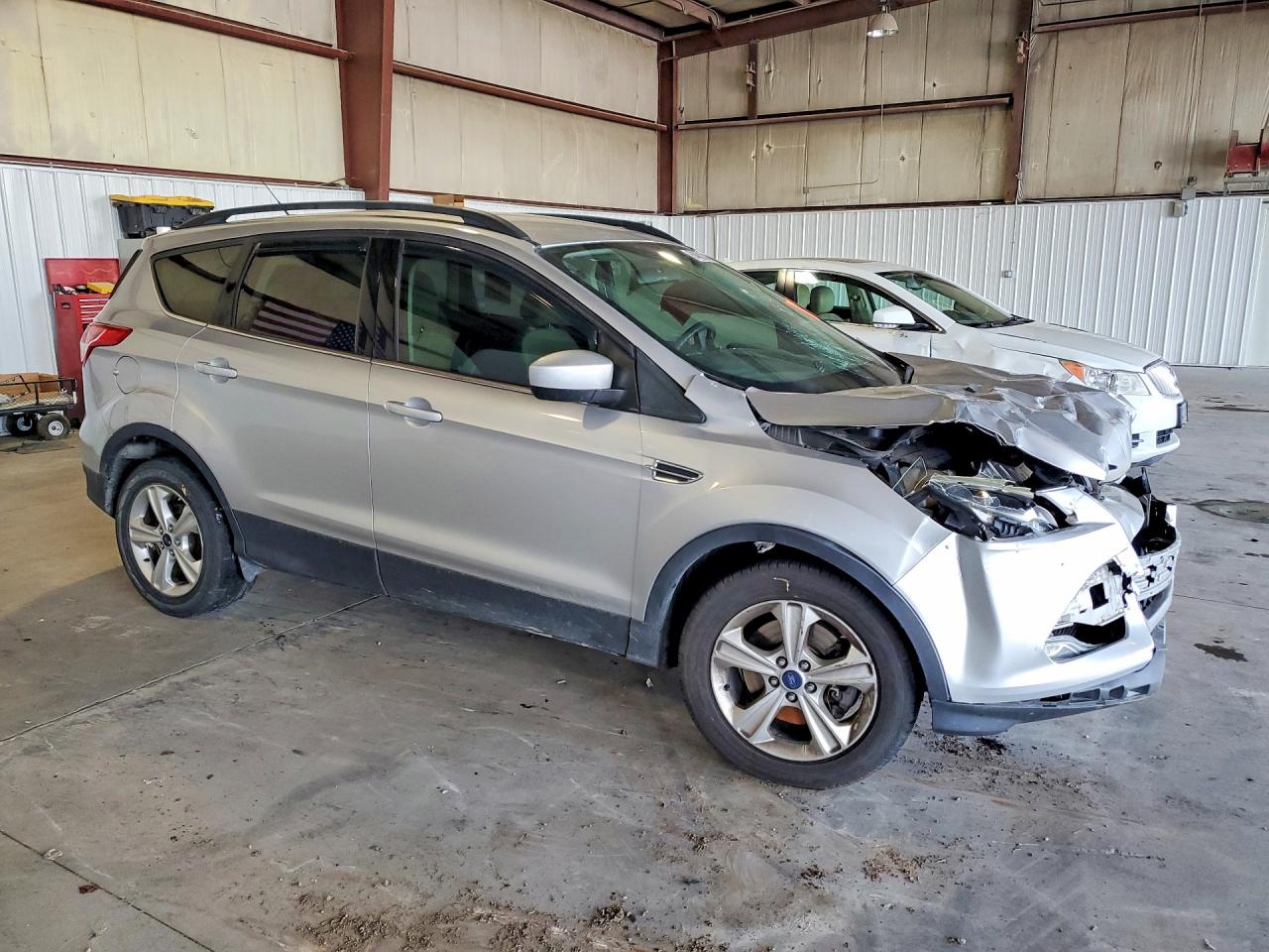 2015 Ford Escape Se Серебряный vin: 1FMCU9G96FUC82796