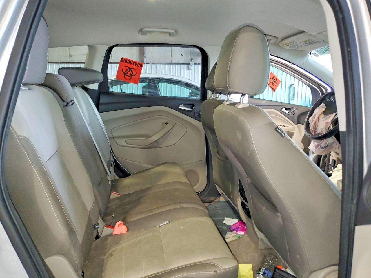2015 Ford Escape Se Серебряный vin: 1FMCU9G96FUC82796