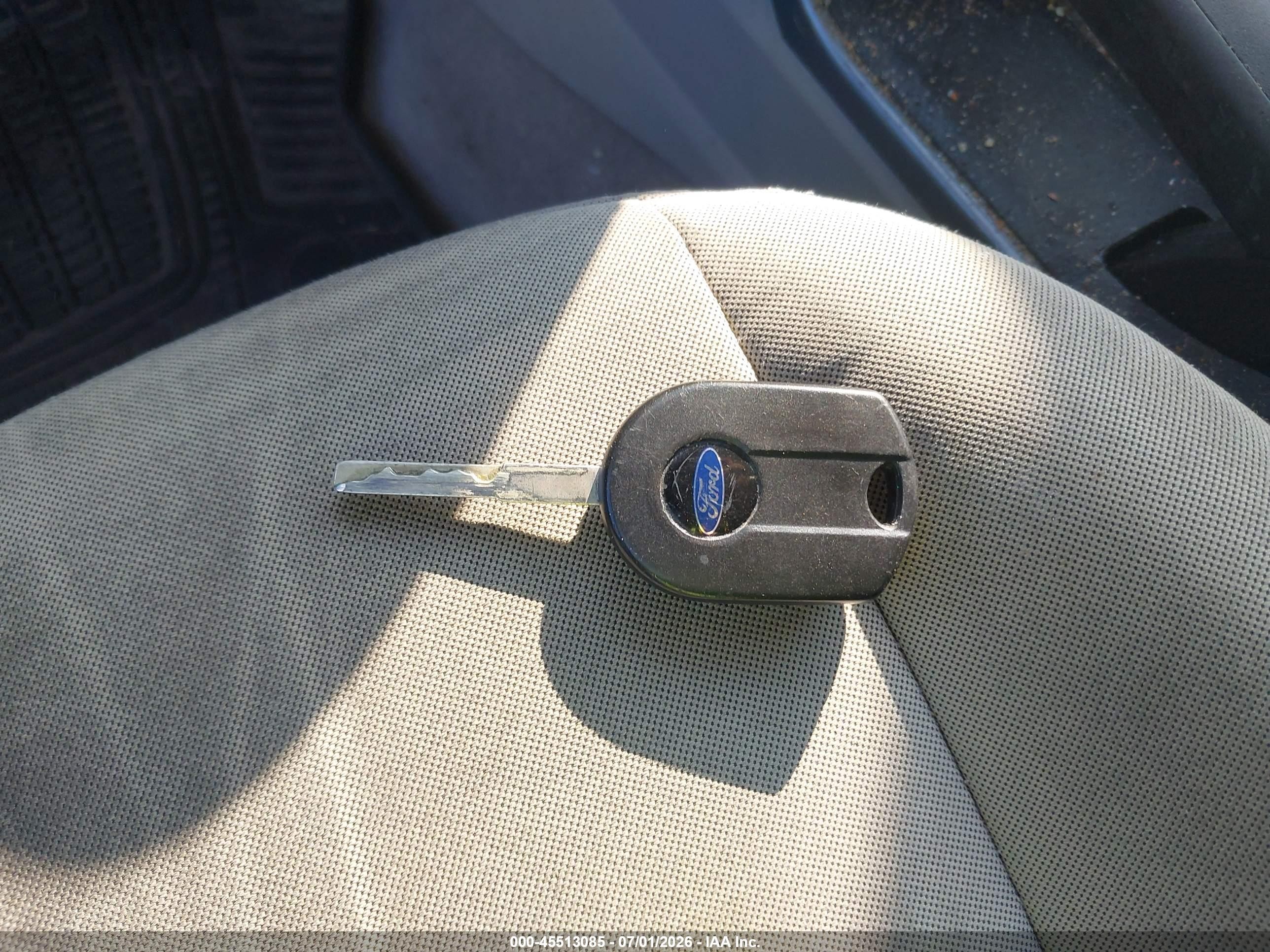 2013 Ford Escape Se Light Blue vin: 1FMCU9G97DUC83159
