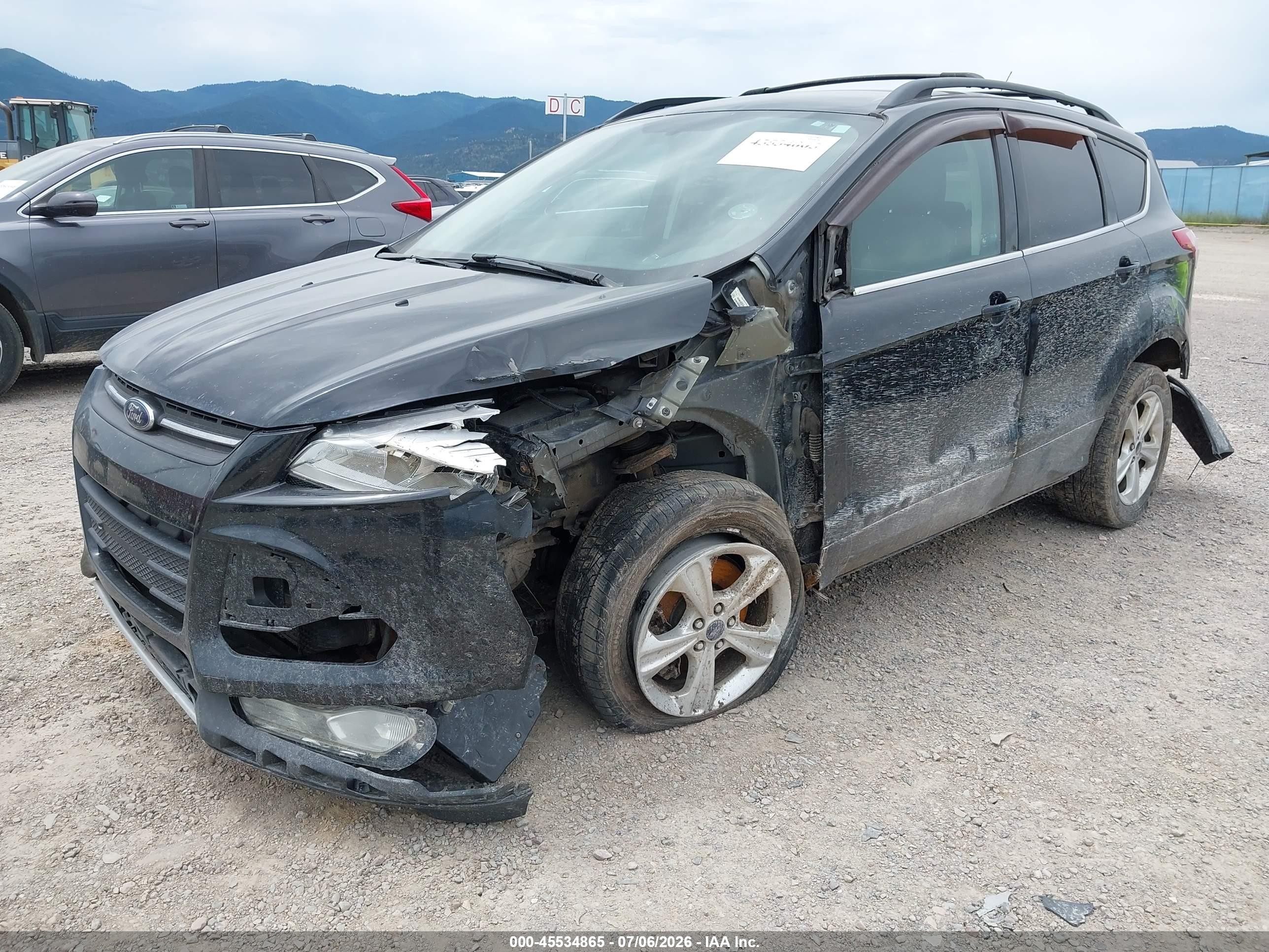2013 Ford Escape Se Черный vin: 1FMCU9G97DUD27418