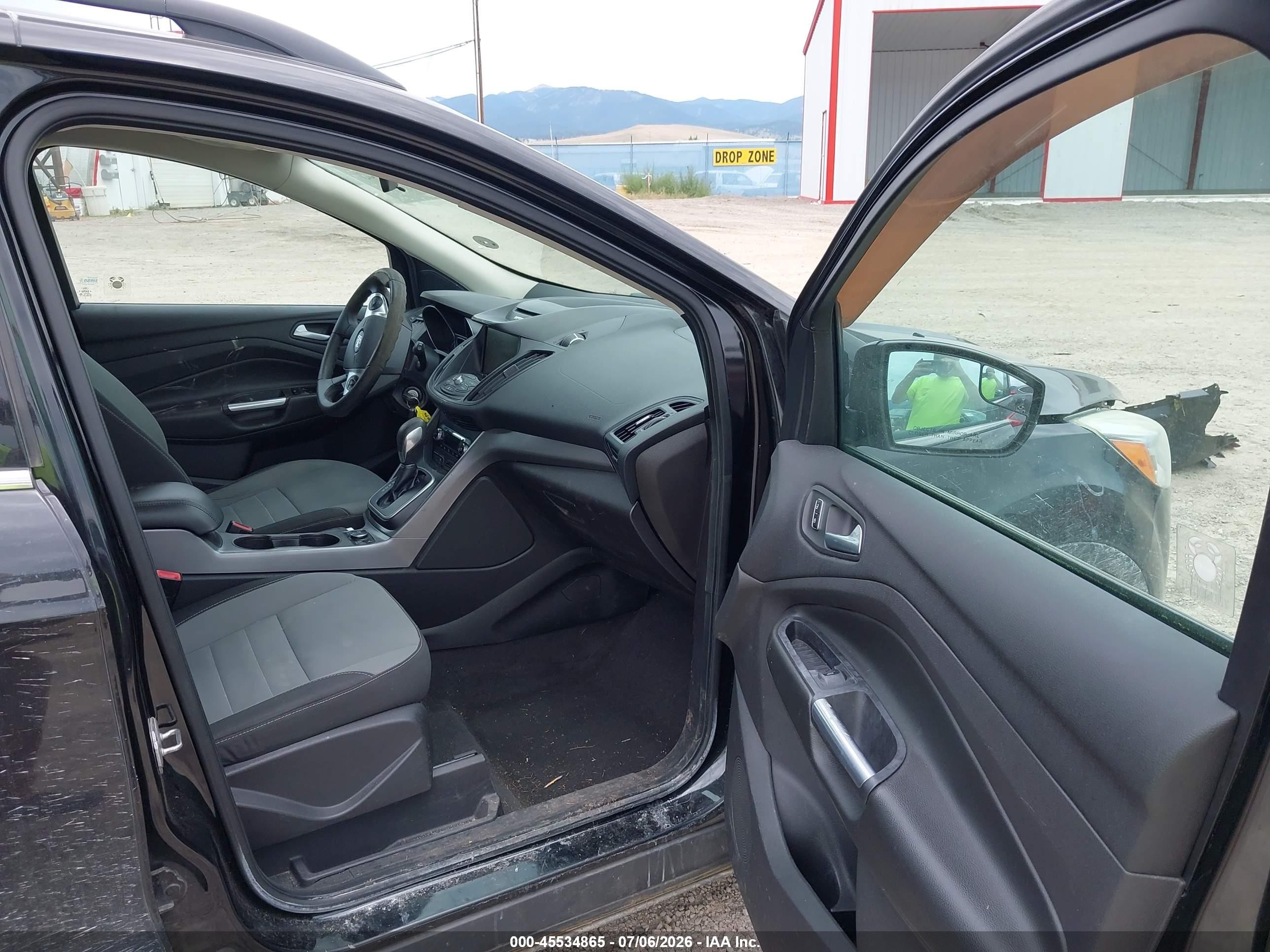 2013 Ford Escape Se Черный vin: 1FMCU9G97DUD27418