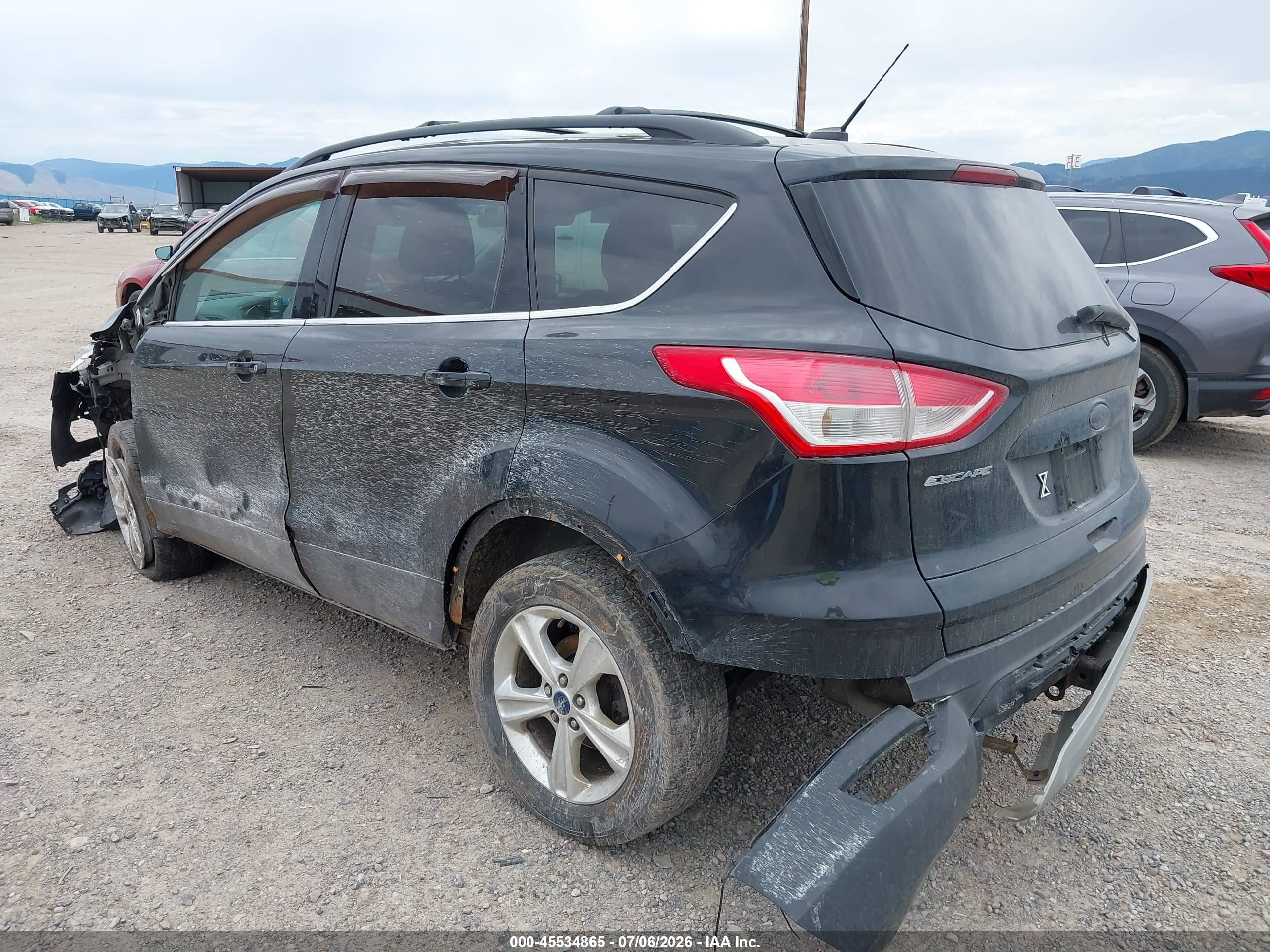 2013 Ford Escape Se Черный vin: 1FMCU9G97DUD27418