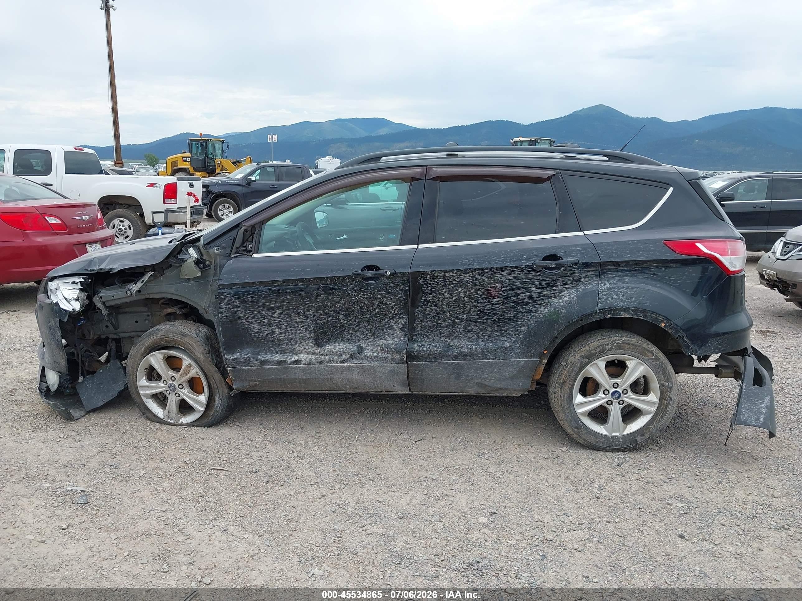 2013 Ford Escape Se Черный vin: 1FMCU9G97DUD27418