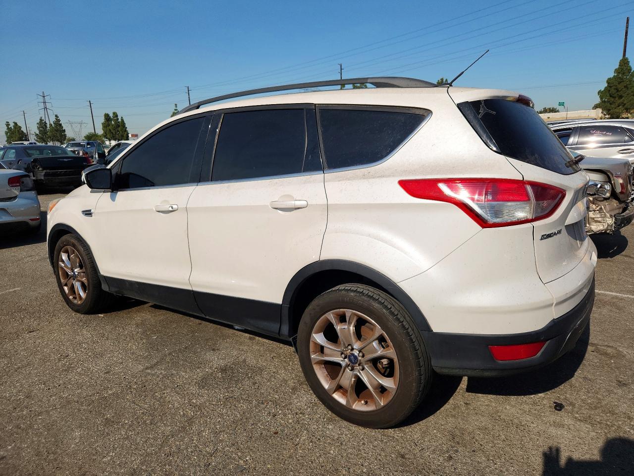 2014 Ford Escape Se White vin: 1FMCU9G97EUB32789