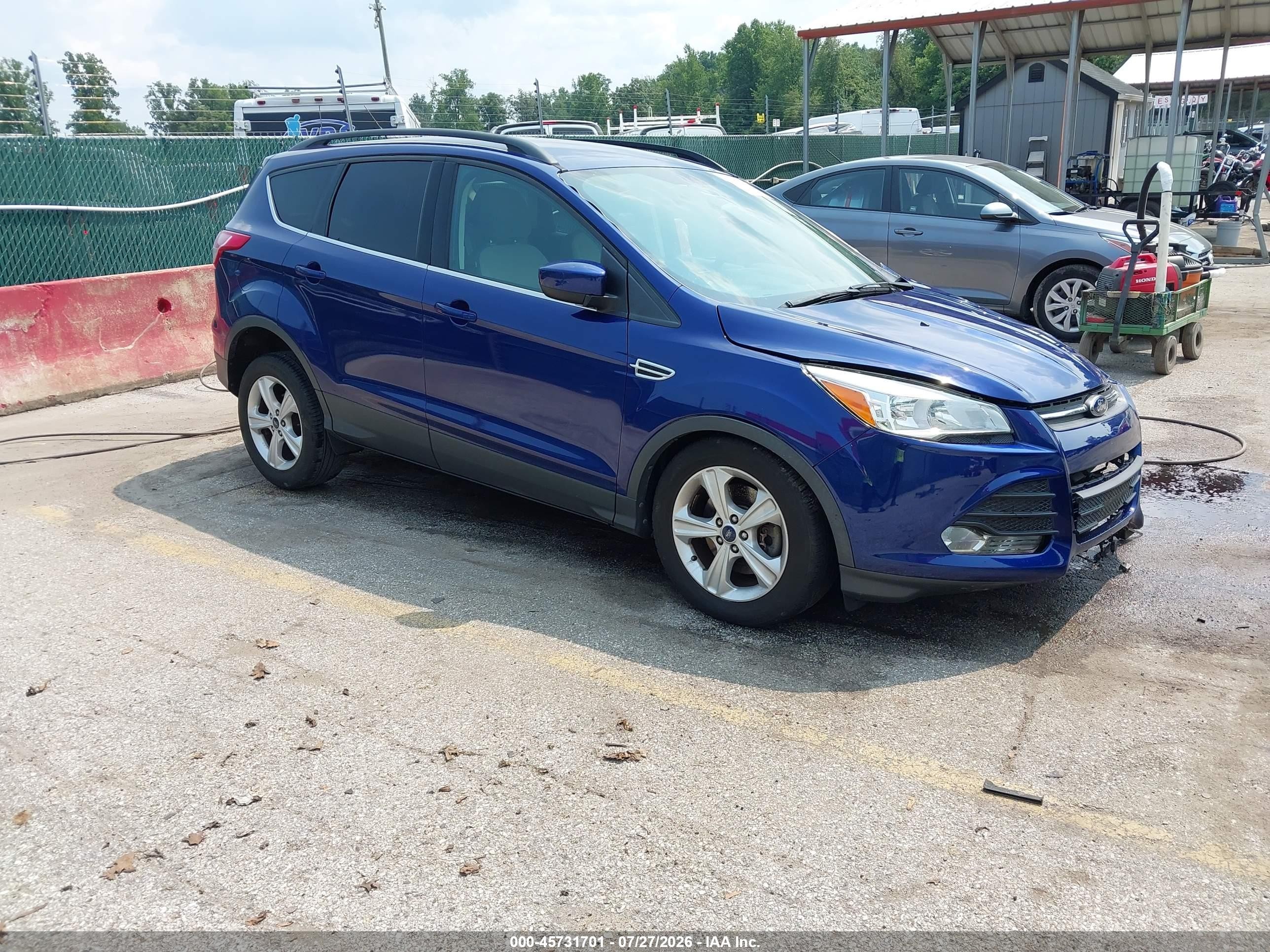 2014 Ford Escape Se Синий vin: 1FMCU9G97EUC77458