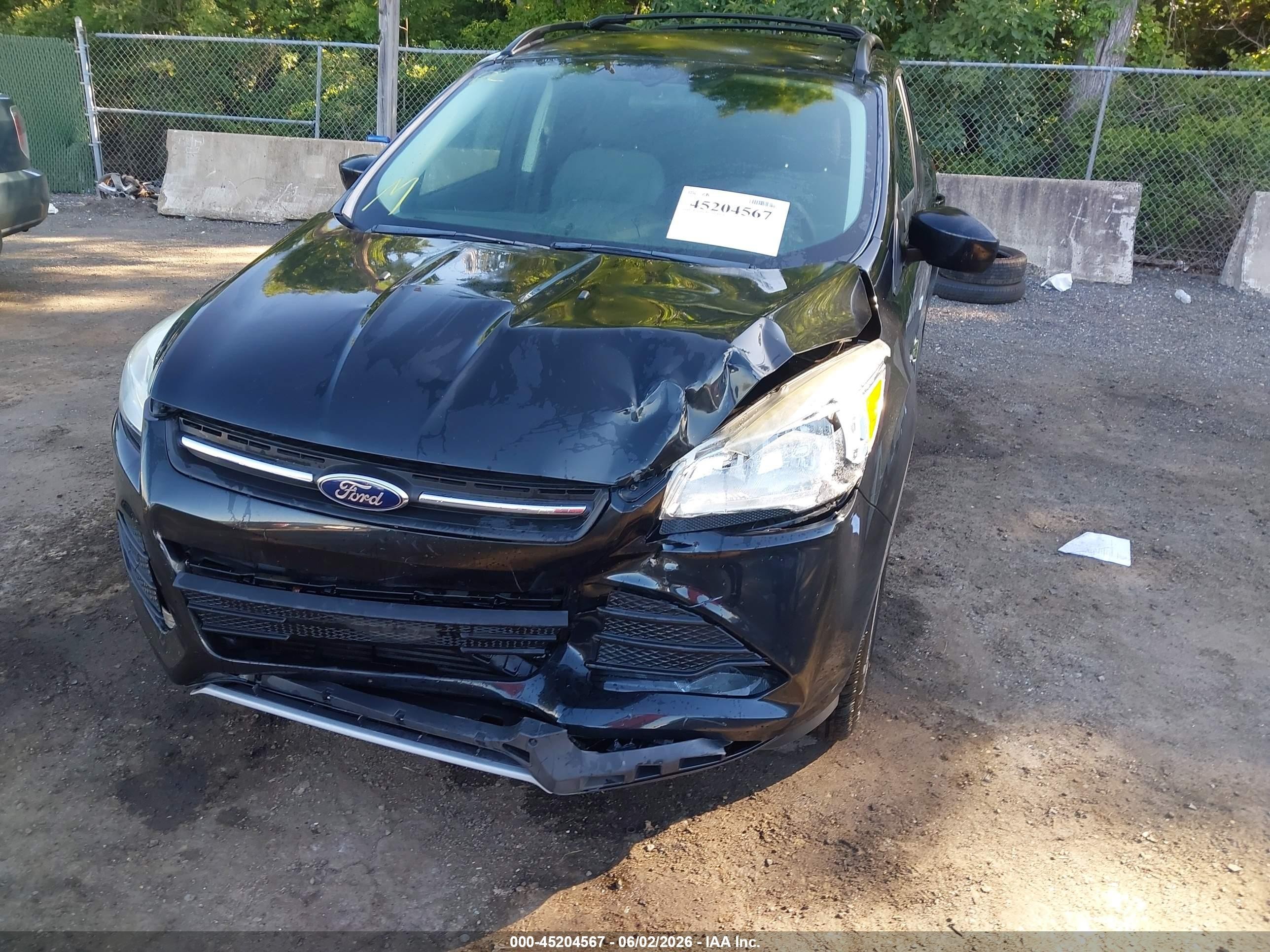 2014 Ford Escape Se Черный vin: 1FMCU9G97EUD55401