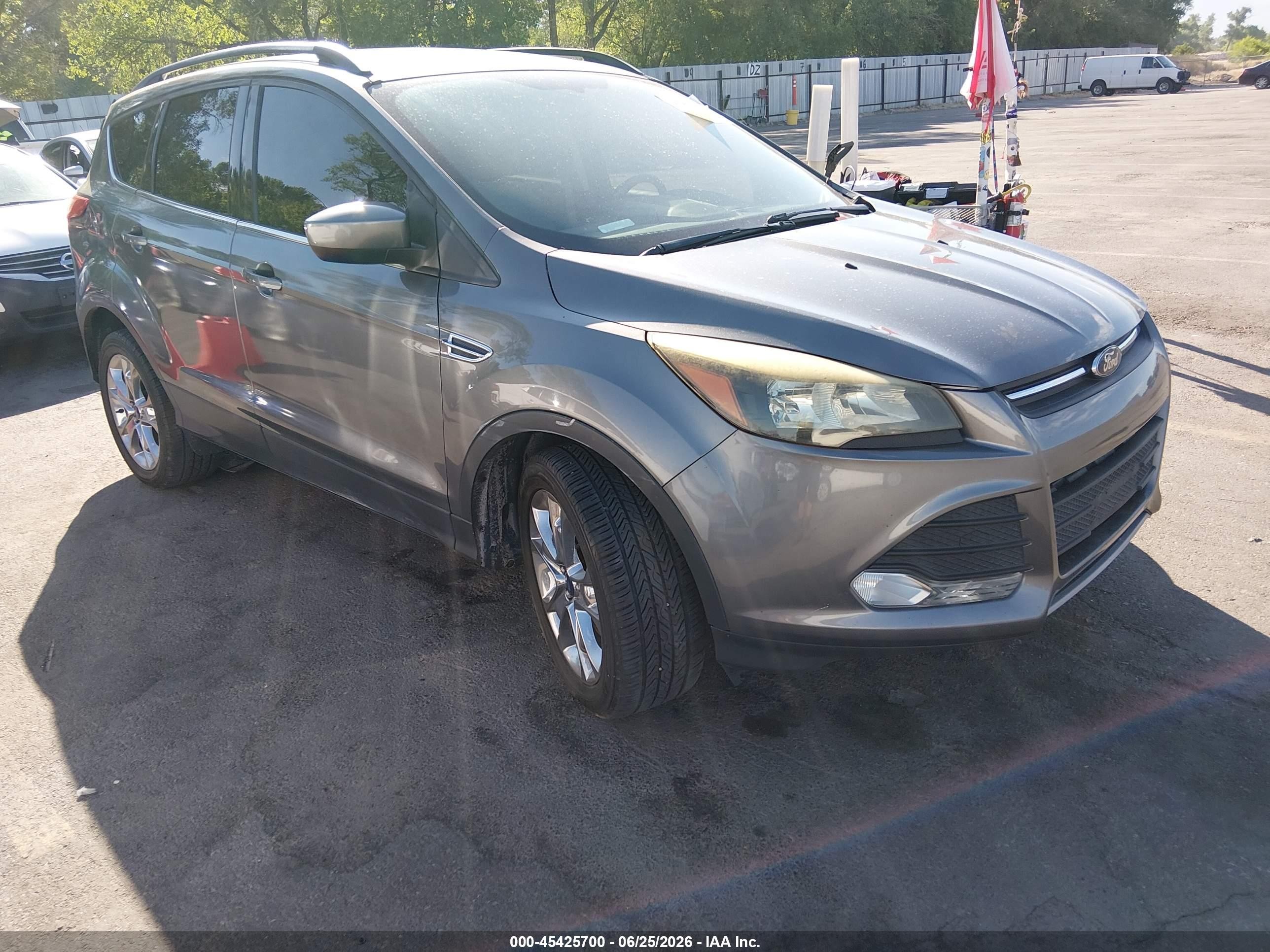 2014 Ford Escape Se Gray vin: 1FMCU9G97EUE40111