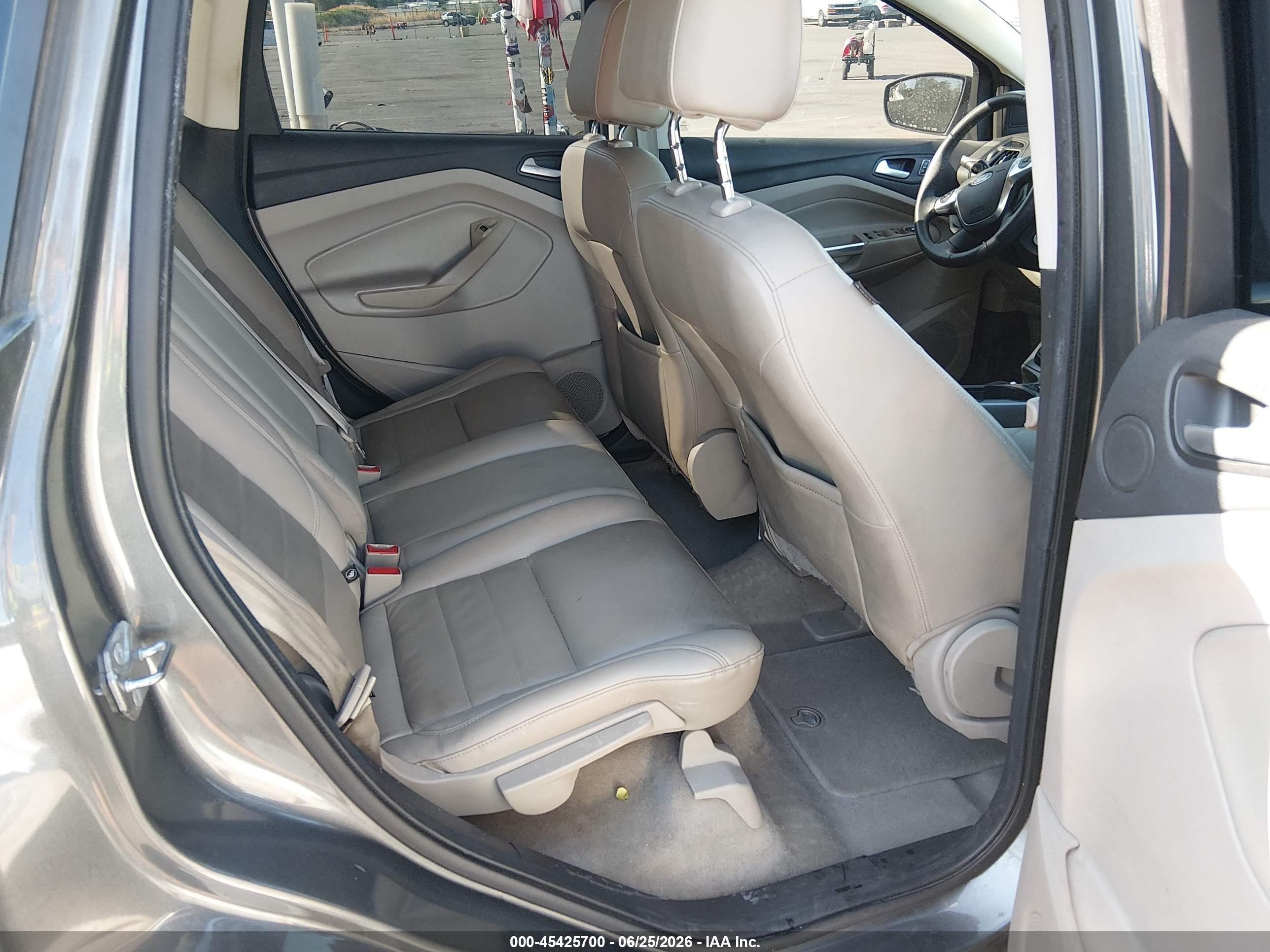 2014 Ford Escape Se Gray vin: 1FMCU9G97EUE40111