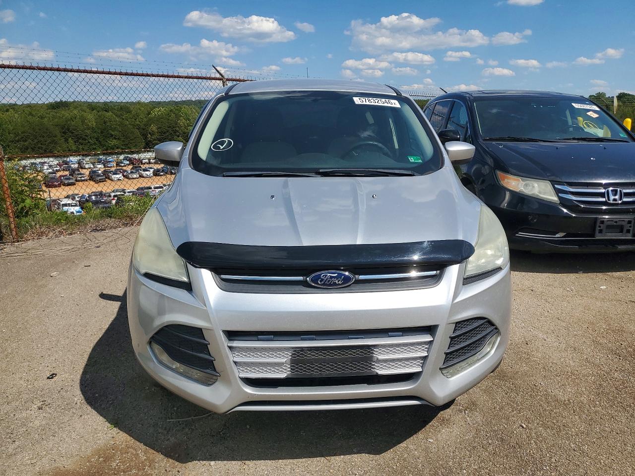 2015 Ford Escape Серебряный vin: 1FMCU9G97FUA83014