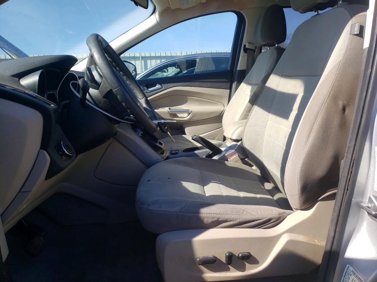 2015 Ford Escape Серебряный vin: 1FMCU9G97FUA83014