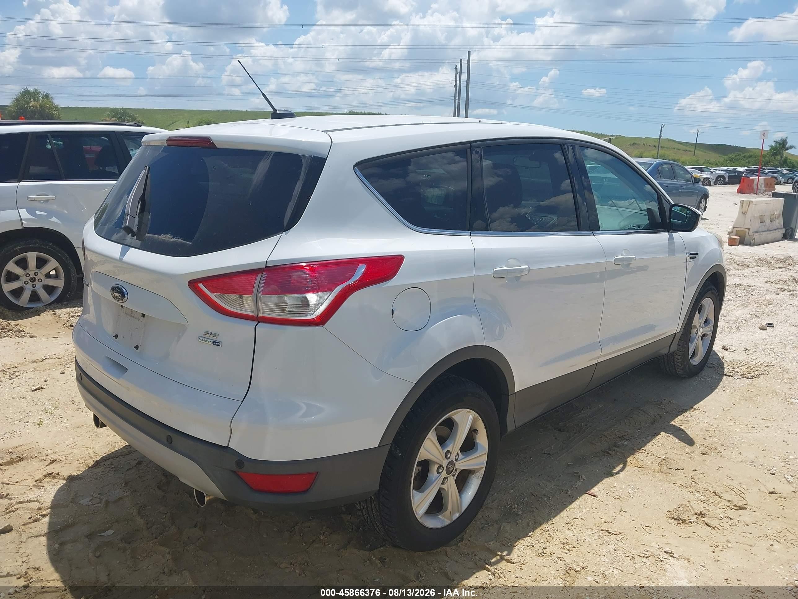 2013 Ford Escape Se White vin: 1FMCU9G98DUC72932