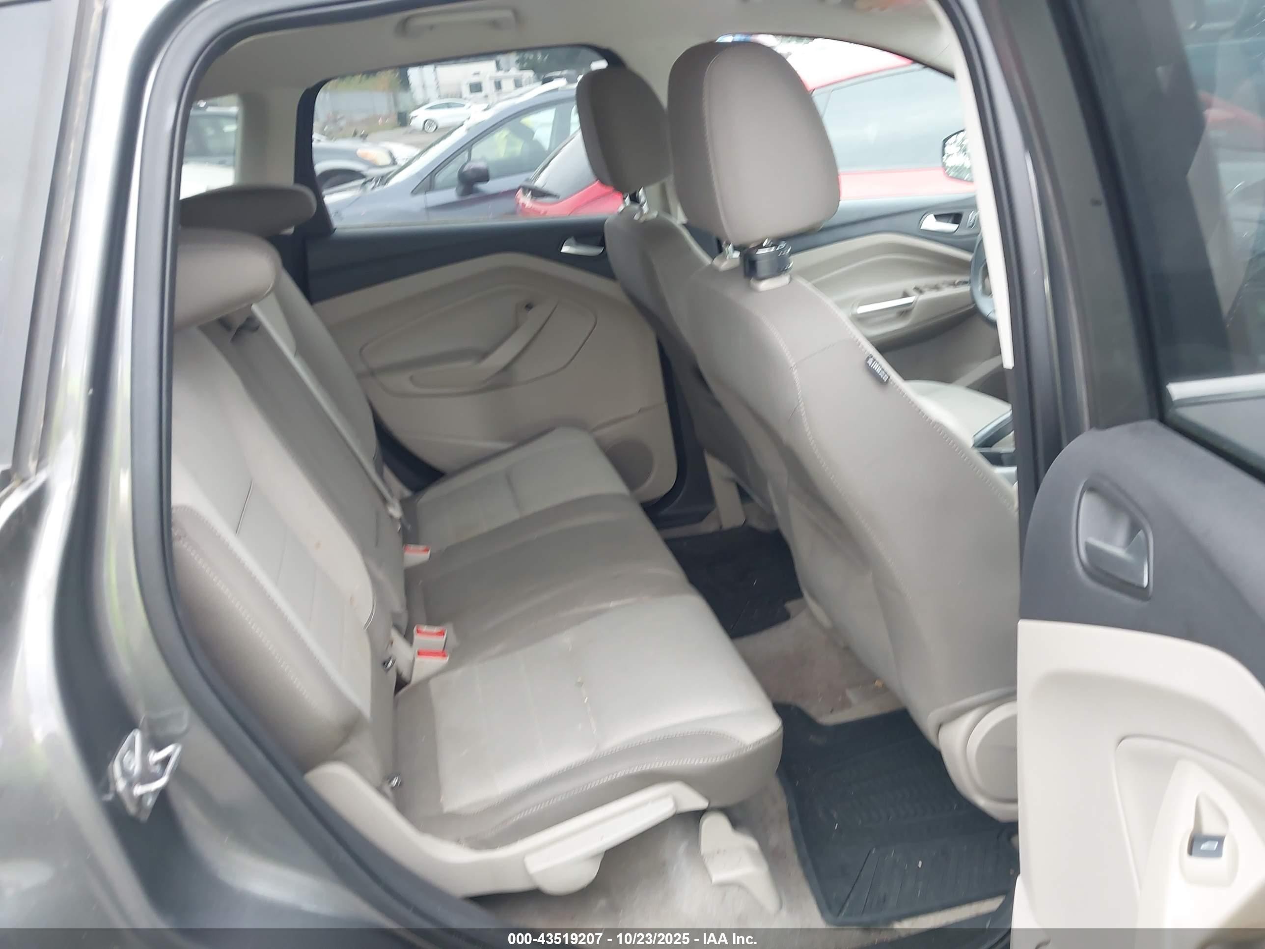 2014 Ford Escape Se Gray vin: 1FMCU9G98EUC38071