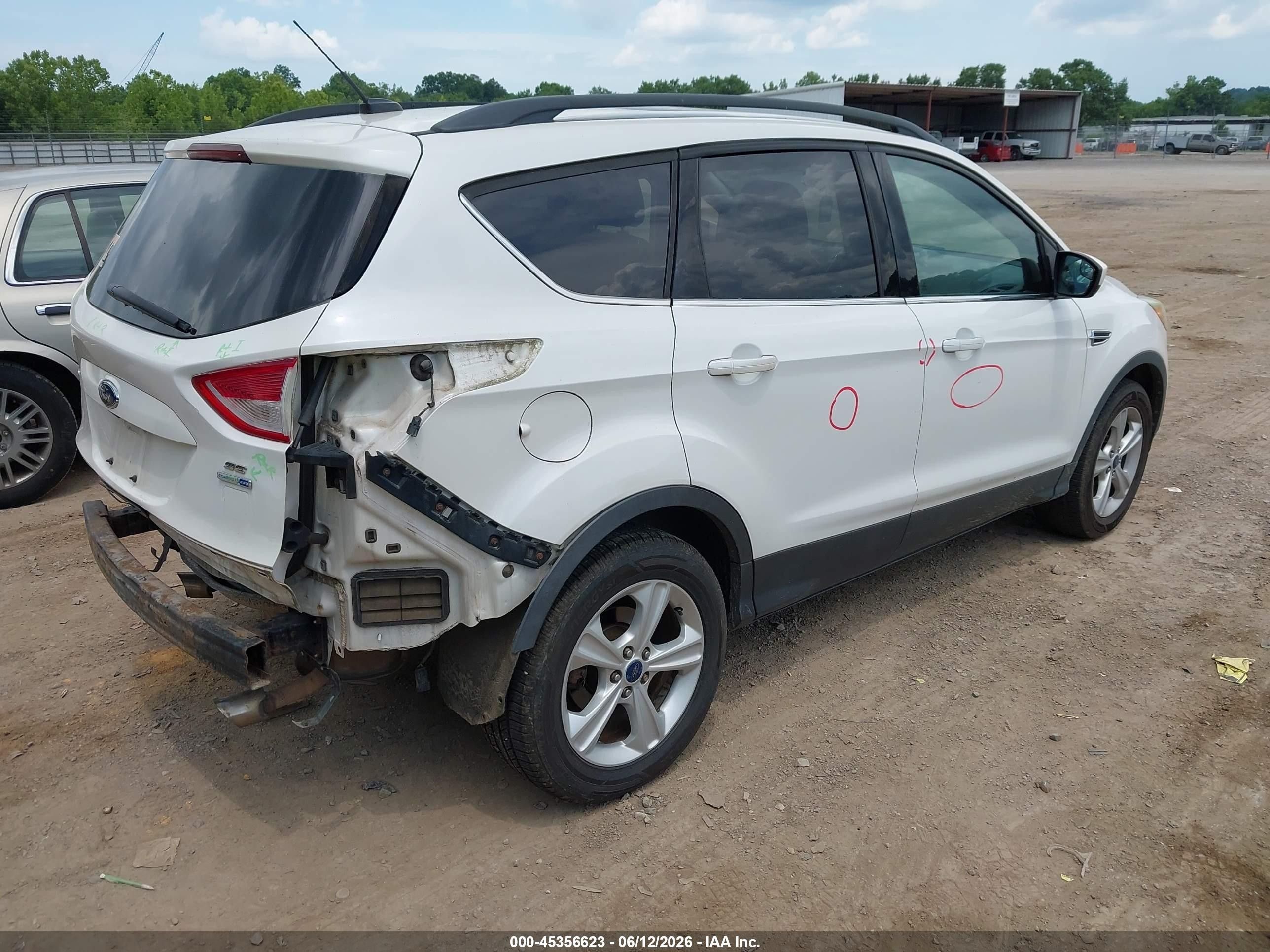 2014 Ford Escape Se White vin: 1FMCU9G98EUC77971