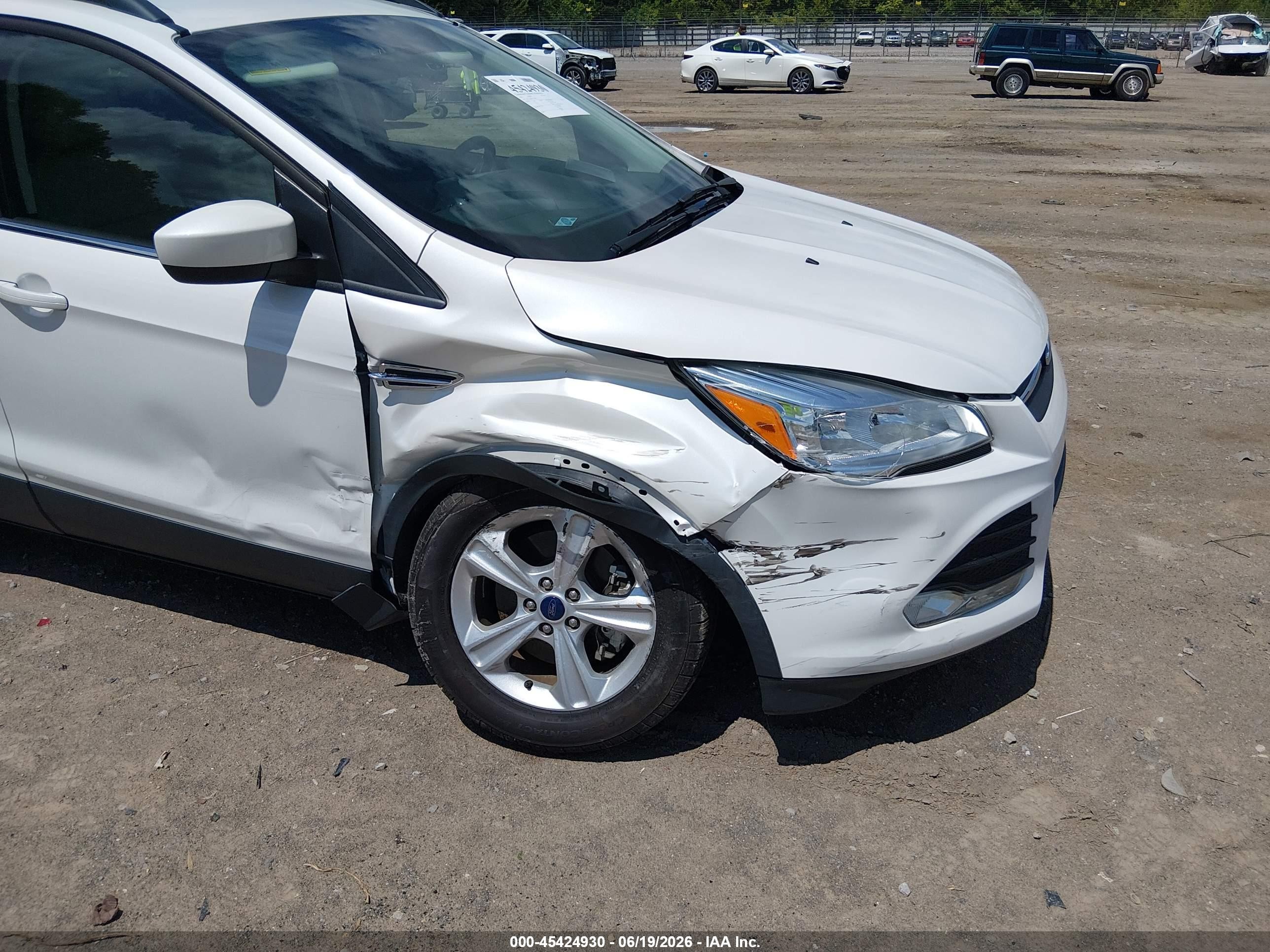 2015 Ford Escape Se White vin: 1FMCU9G98FUC20008