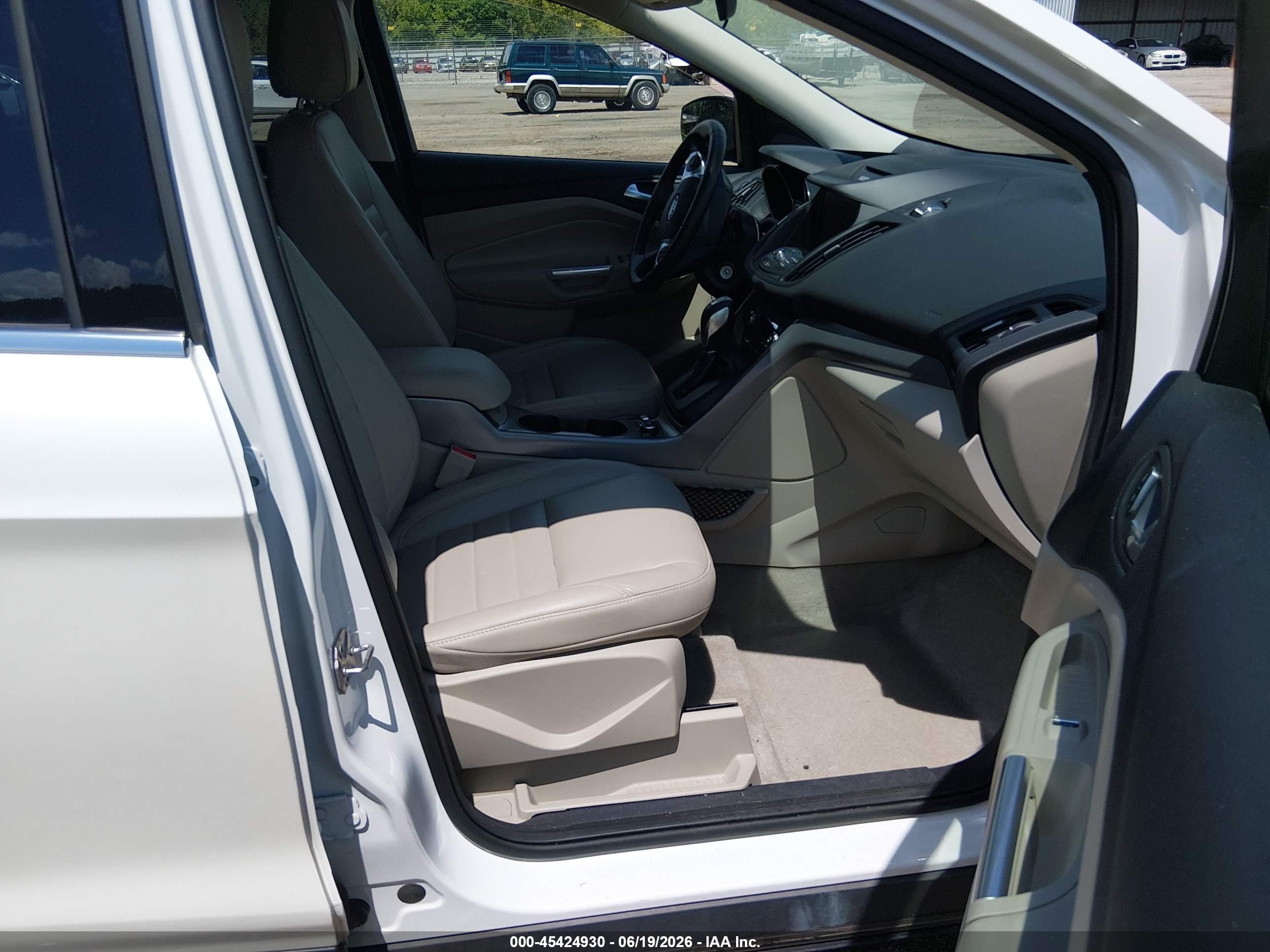 2015 Ford Escape Se White vin: 1FMCU9G98FUC20008