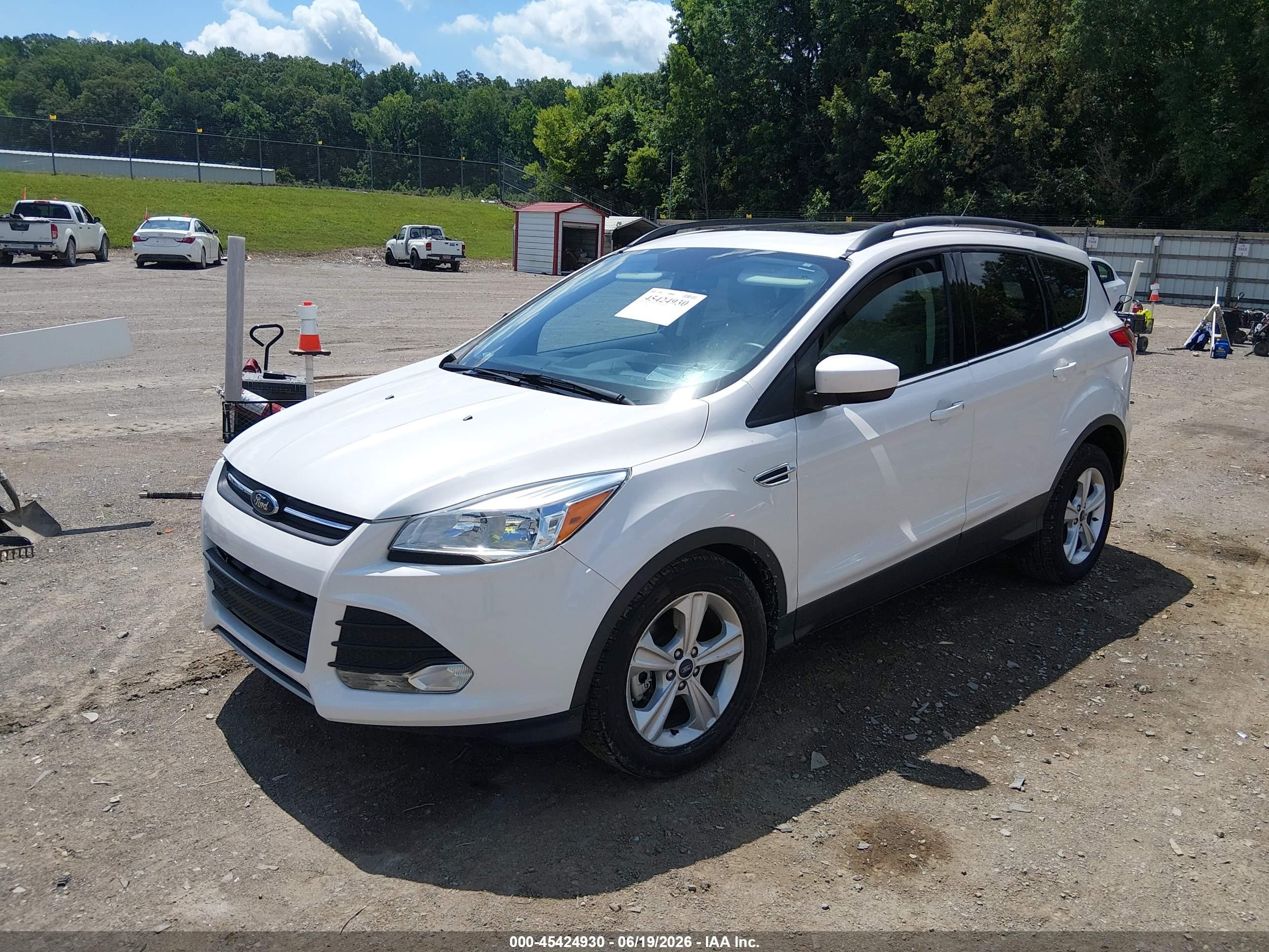 2015 Ford Escape Se White vin: 1FMCU9G98FUC20008