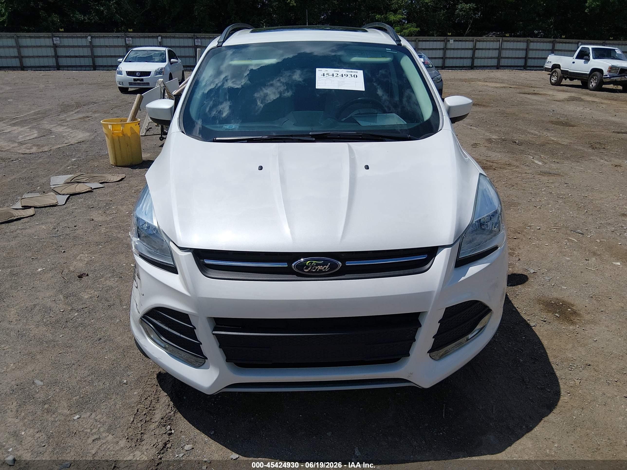 2015 Ford Escape Se White vin: 1FMCU9G98FUC20008