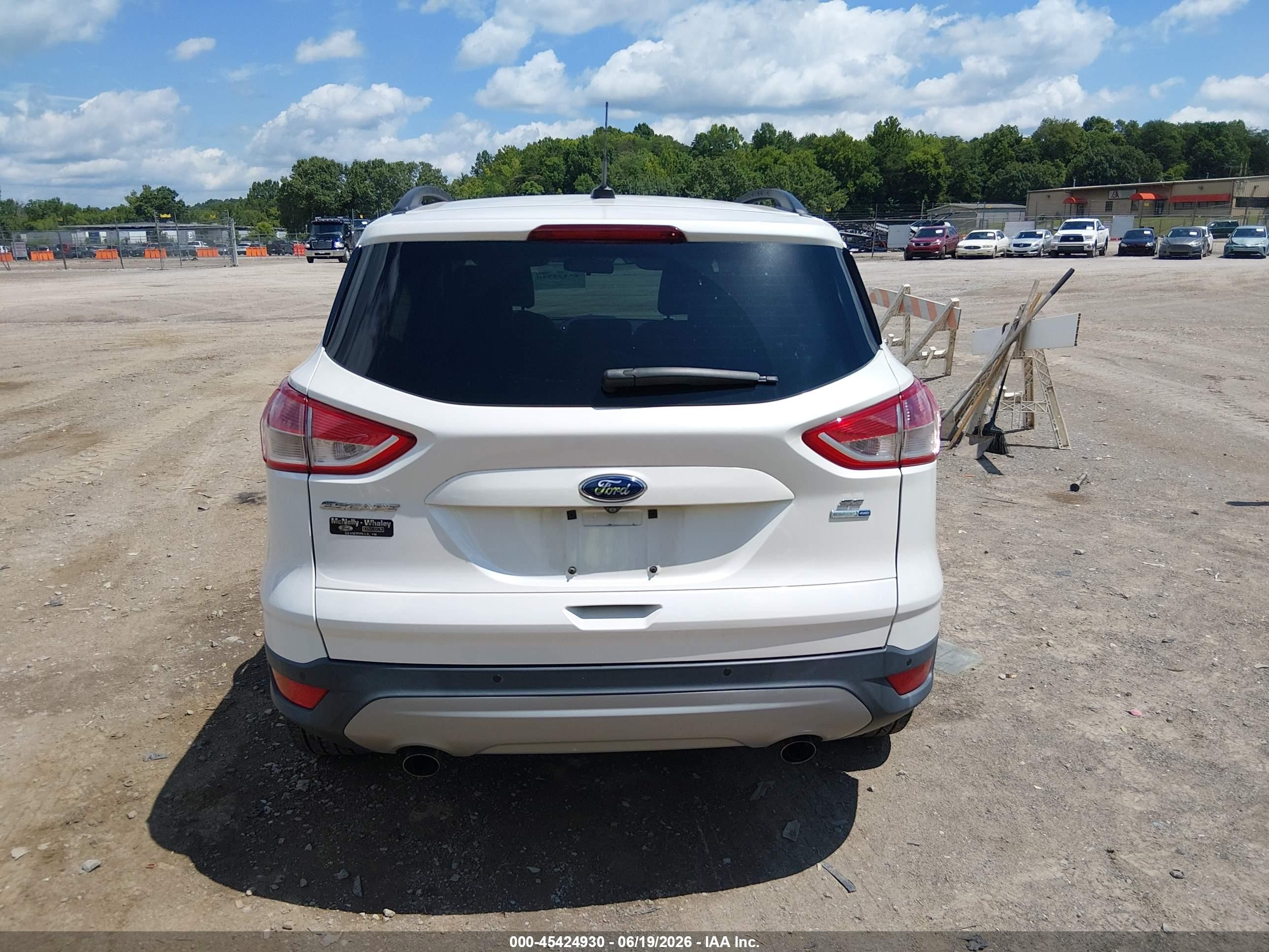 2015 Ford Escape Se White vin: 1FMCU9G98FUC20008