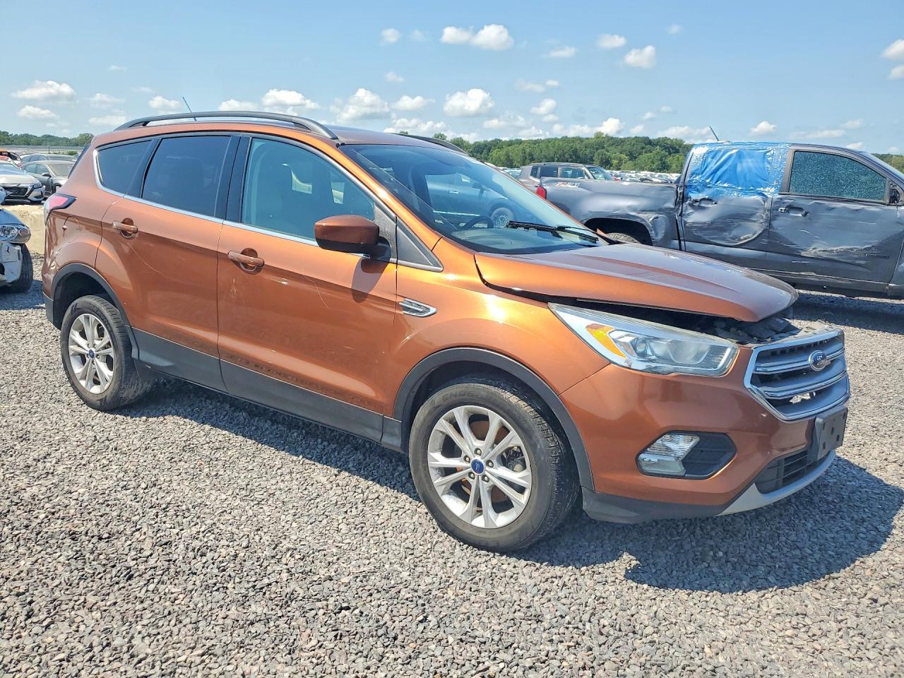 2017 Ford Escape Se Orange vin: 1FMCU9G98HUD96527