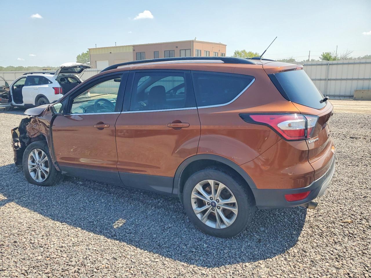 2017 Ford Escape Se Orange vin: 1FMCU9G98HUD96527