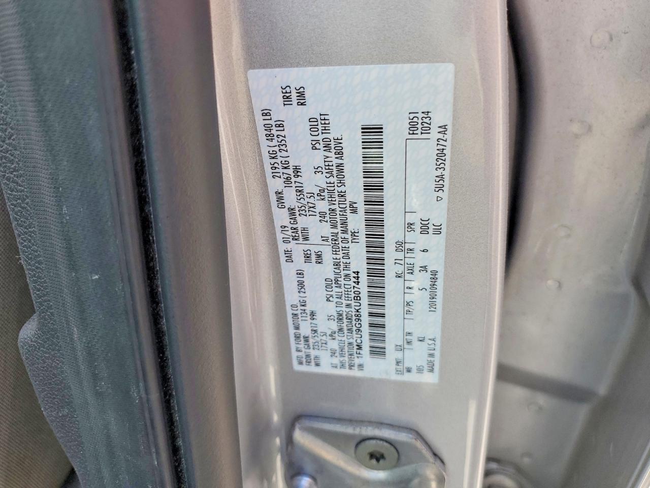 2019 Ford Escape Se Silver vin: 1FMCU9G98KUB07444