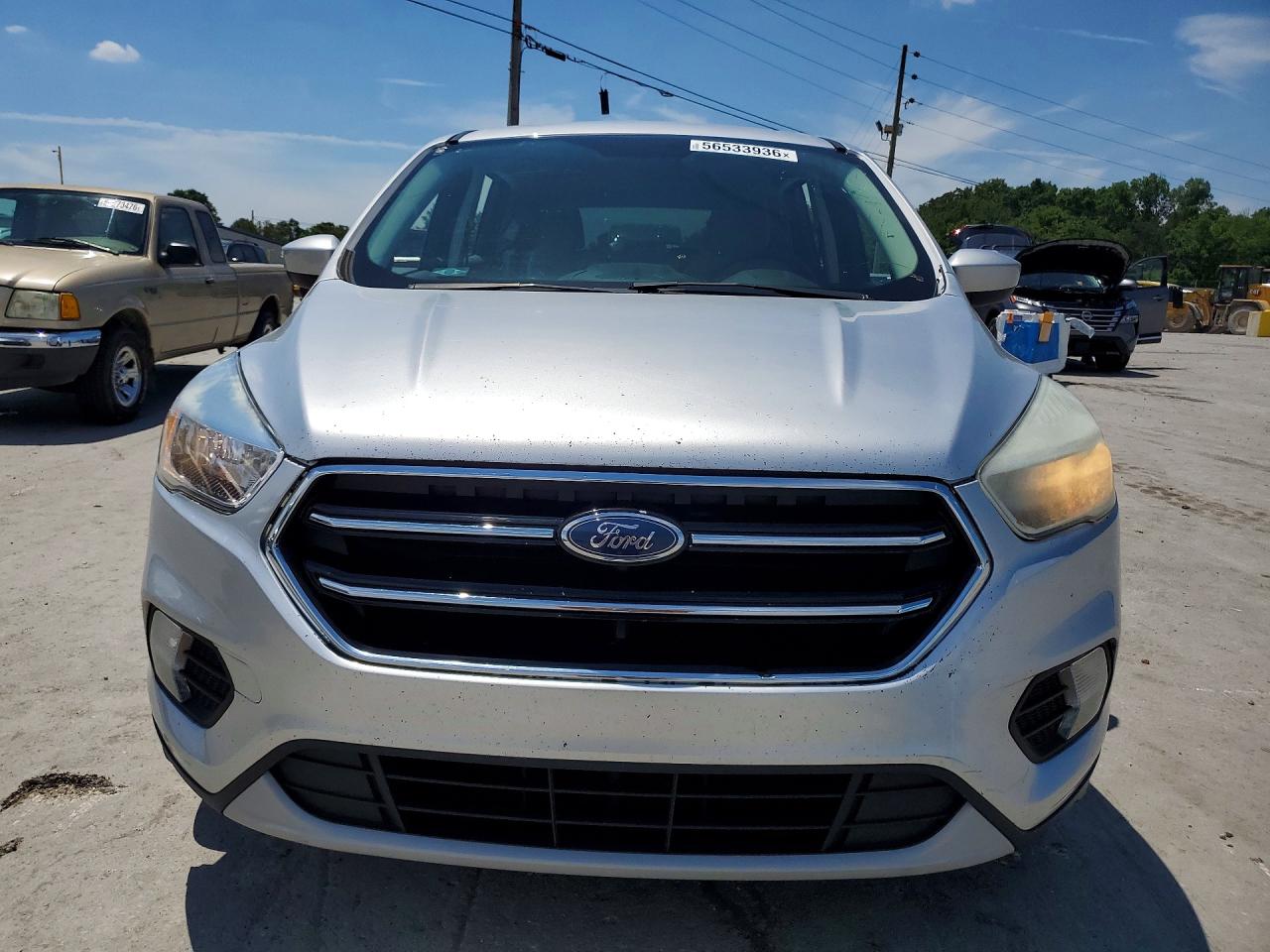 2019 Ford Escape Se Silver vin: 1FMCU9G98KUB07444