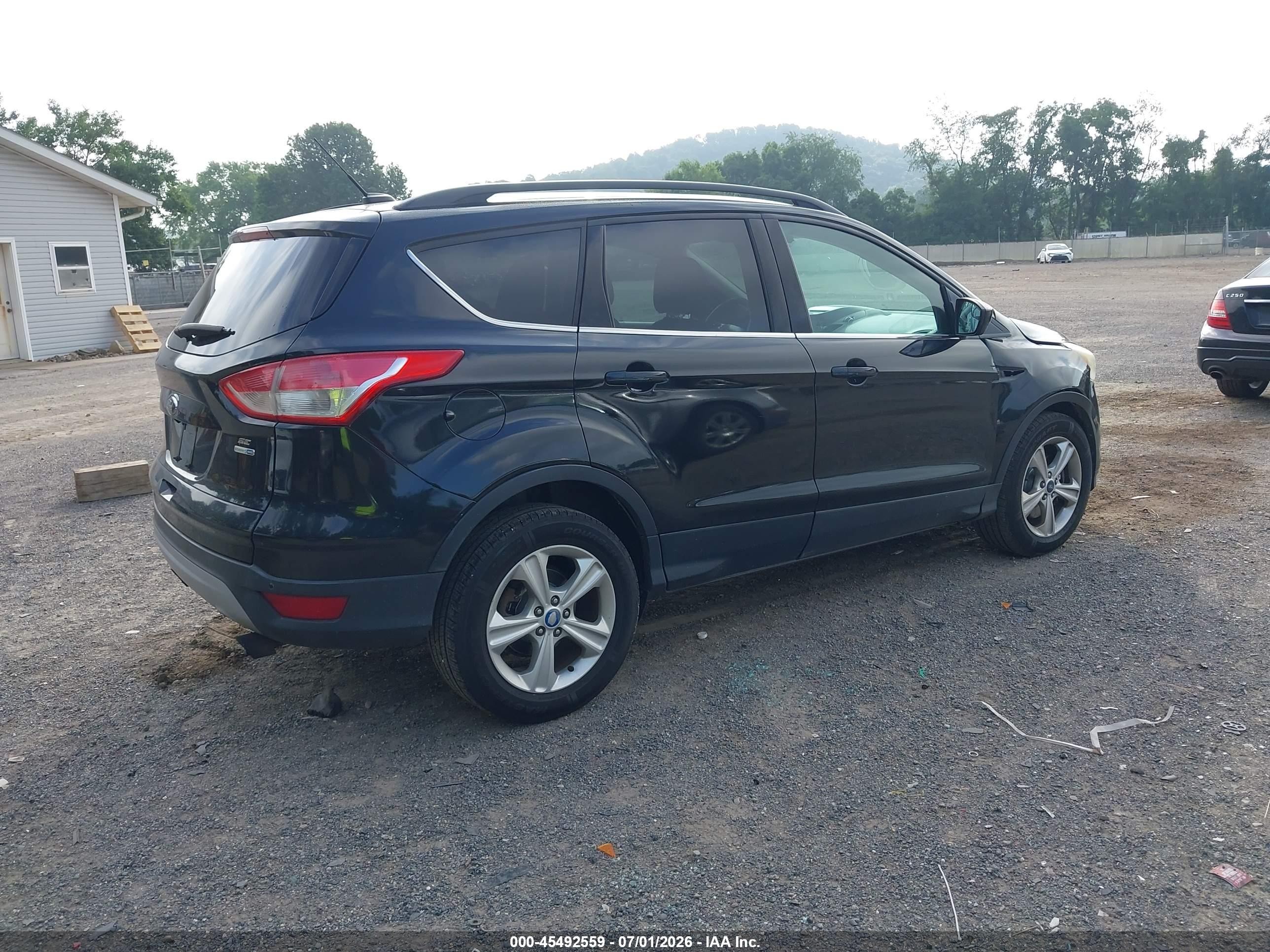 2014 Ford Escape Se Черный vin: 1FMCU9G99EUA44035