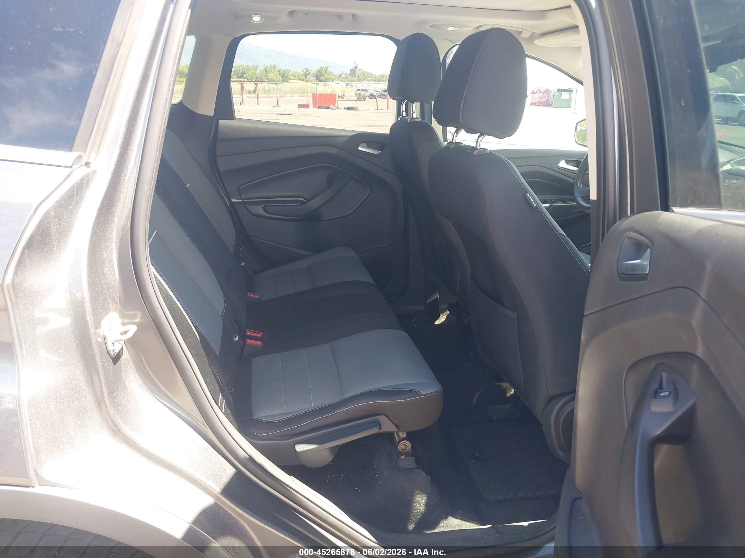 2014 Ford Escape Se Серый vin: 1FMCU9G99EUA63958