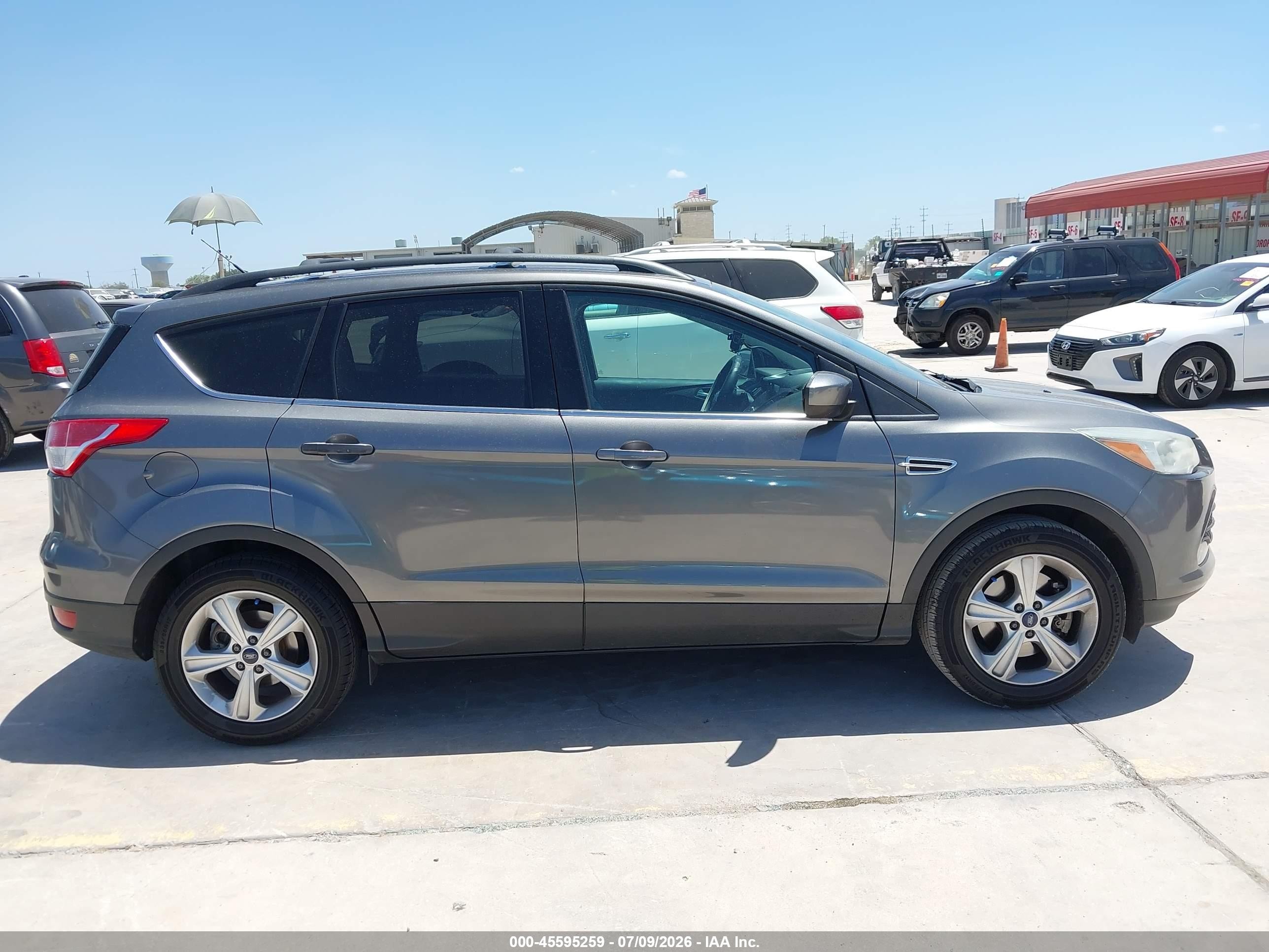 2014 Ford Escape Se Серый vin: 1FMCU9G99EUC36930