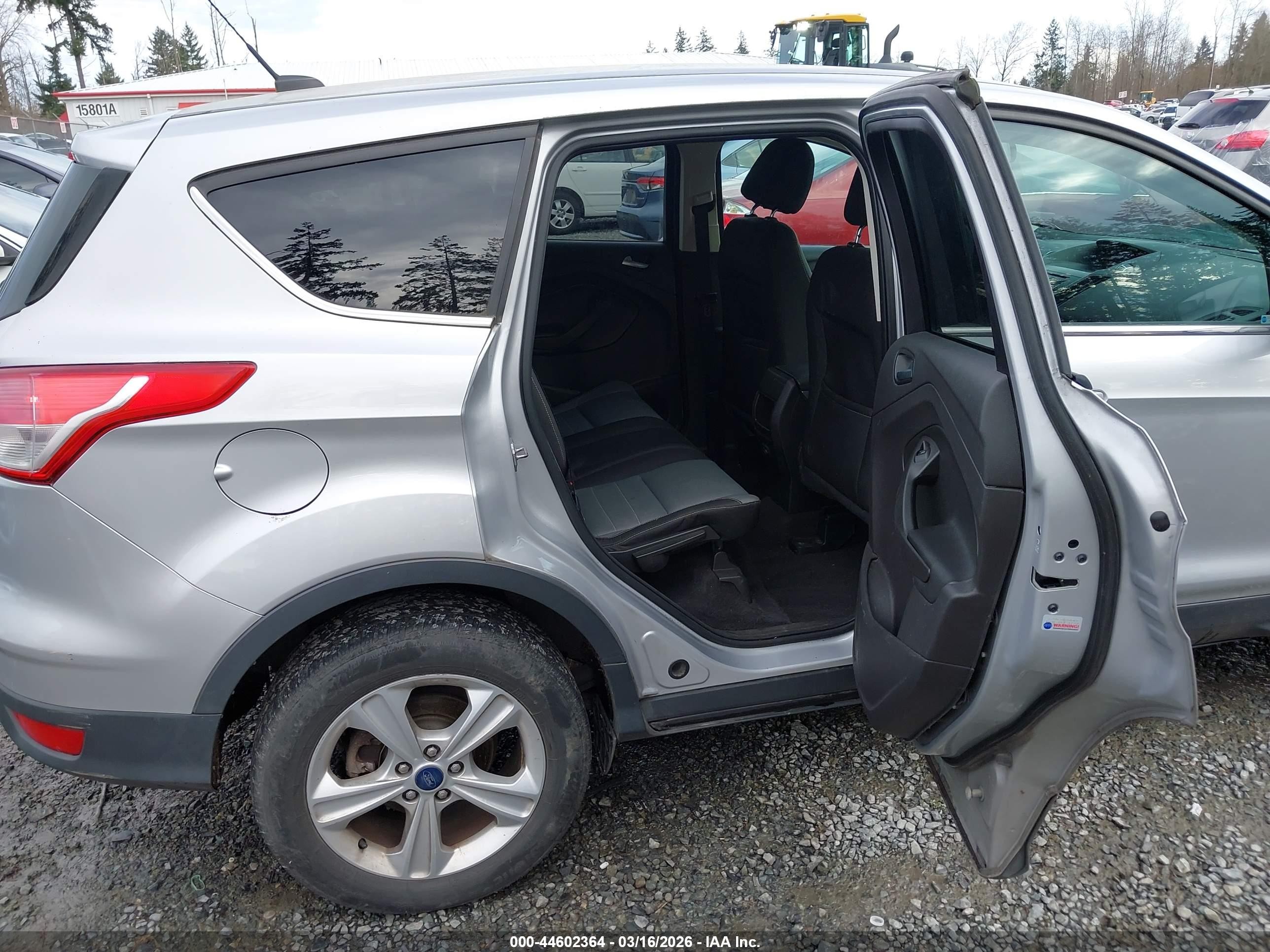 2015 Ford Escape Se Gray vin: 1FMCU9G99FUA67591