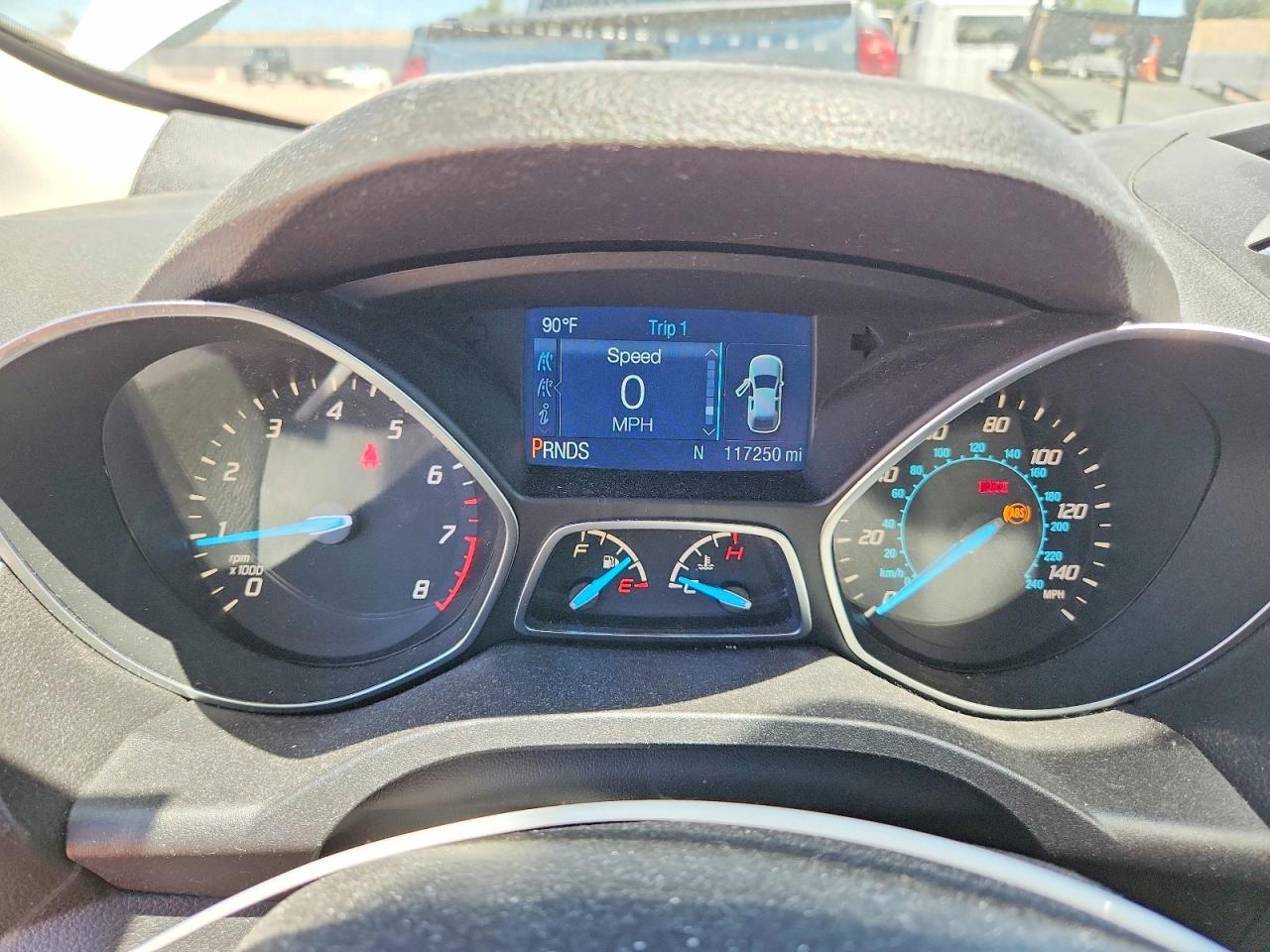 2015 Ford Escape Se Белый vin: 1FMCU9G99FUA81491