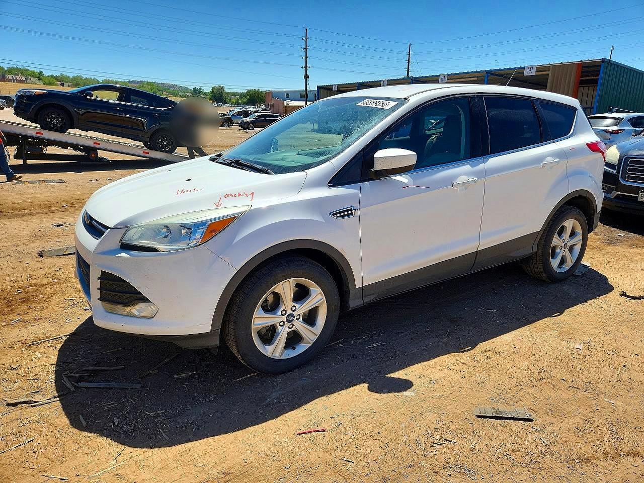 2015 Ford Escape Se Белый vin: 1FMCU9G99FUA81491