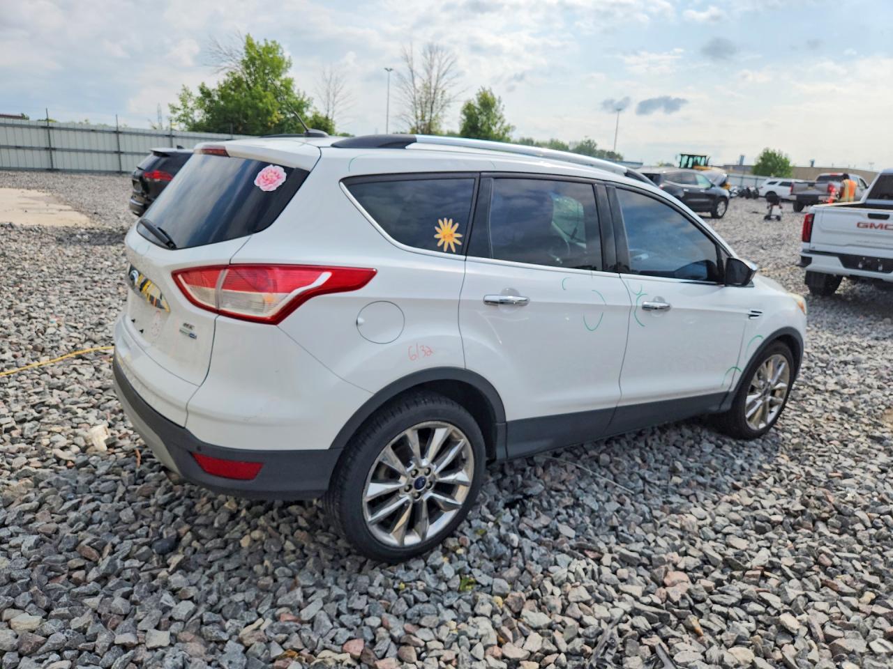 2015 Ford Escape Se White vin: 1FMCU9G99FUB11282