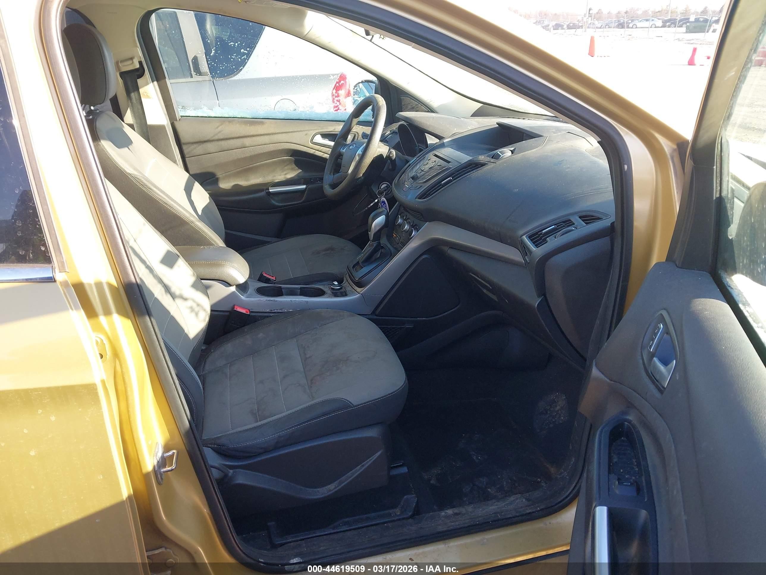 2015 Ford Escape Se Gold vin: 1FMCU9G99FUB13095