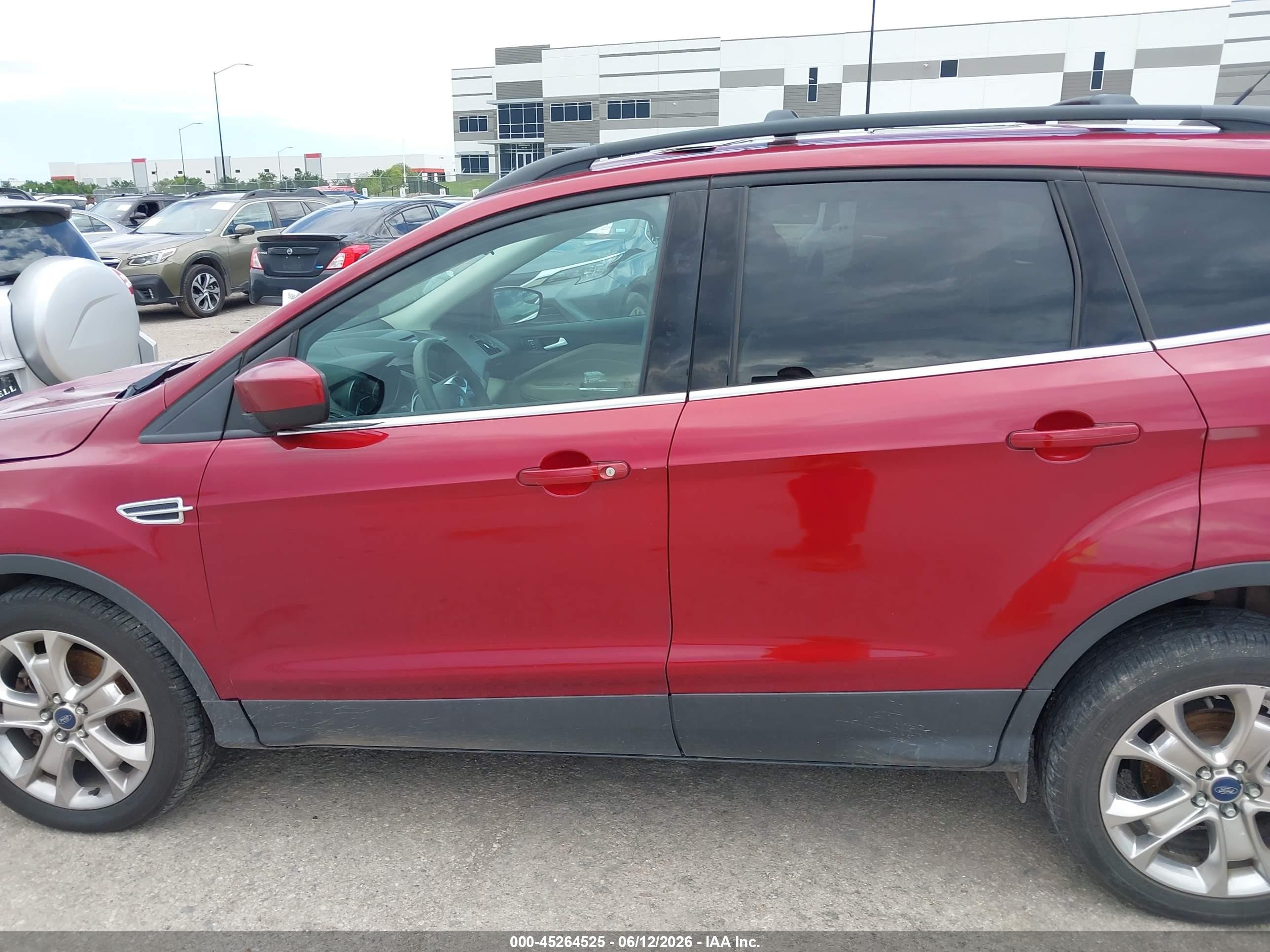 2015 Ford Escape Se Бордовый vin: 1FMCU9G99FUB77671