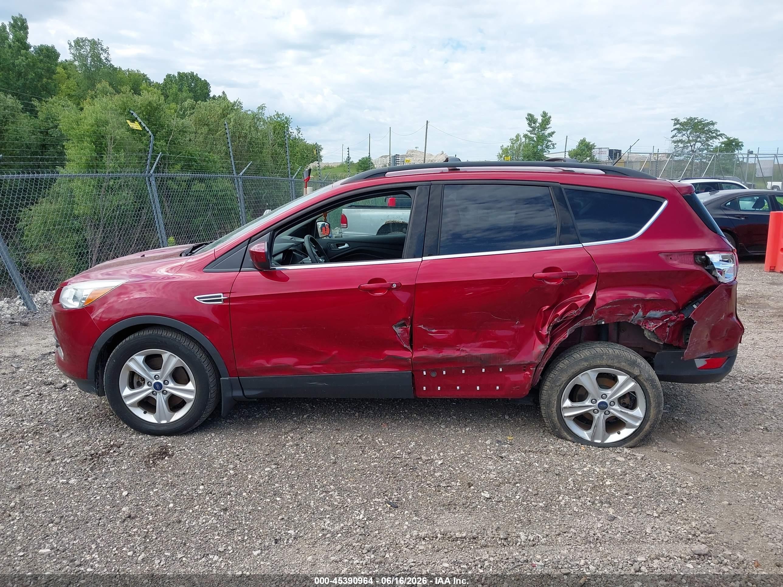 2015 Ford Escape Se Red vin: 1FMCU9G99FUC16629