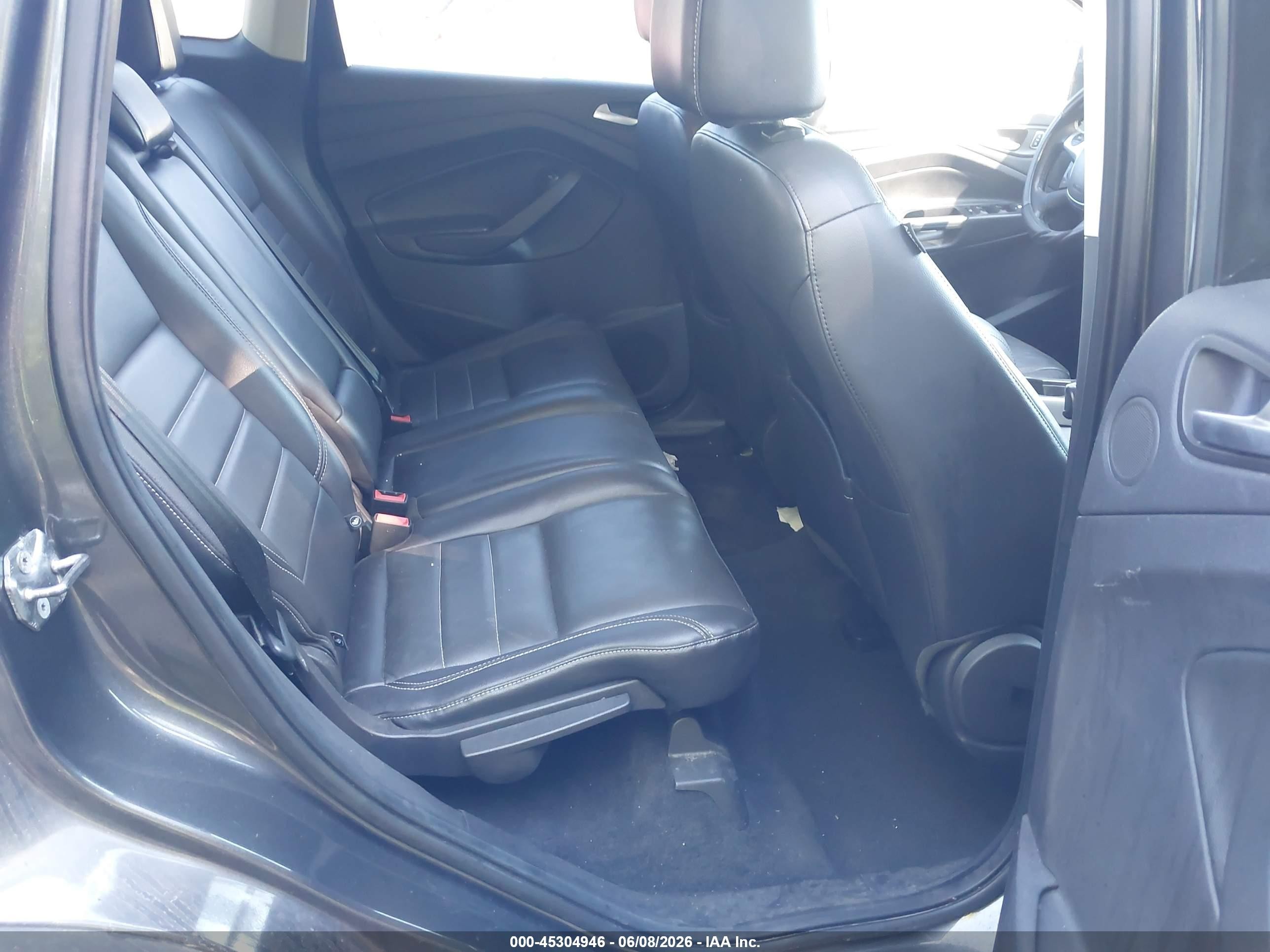 2016 Ford Escape Se Серый vin: 1FMCU9G99GUB42291