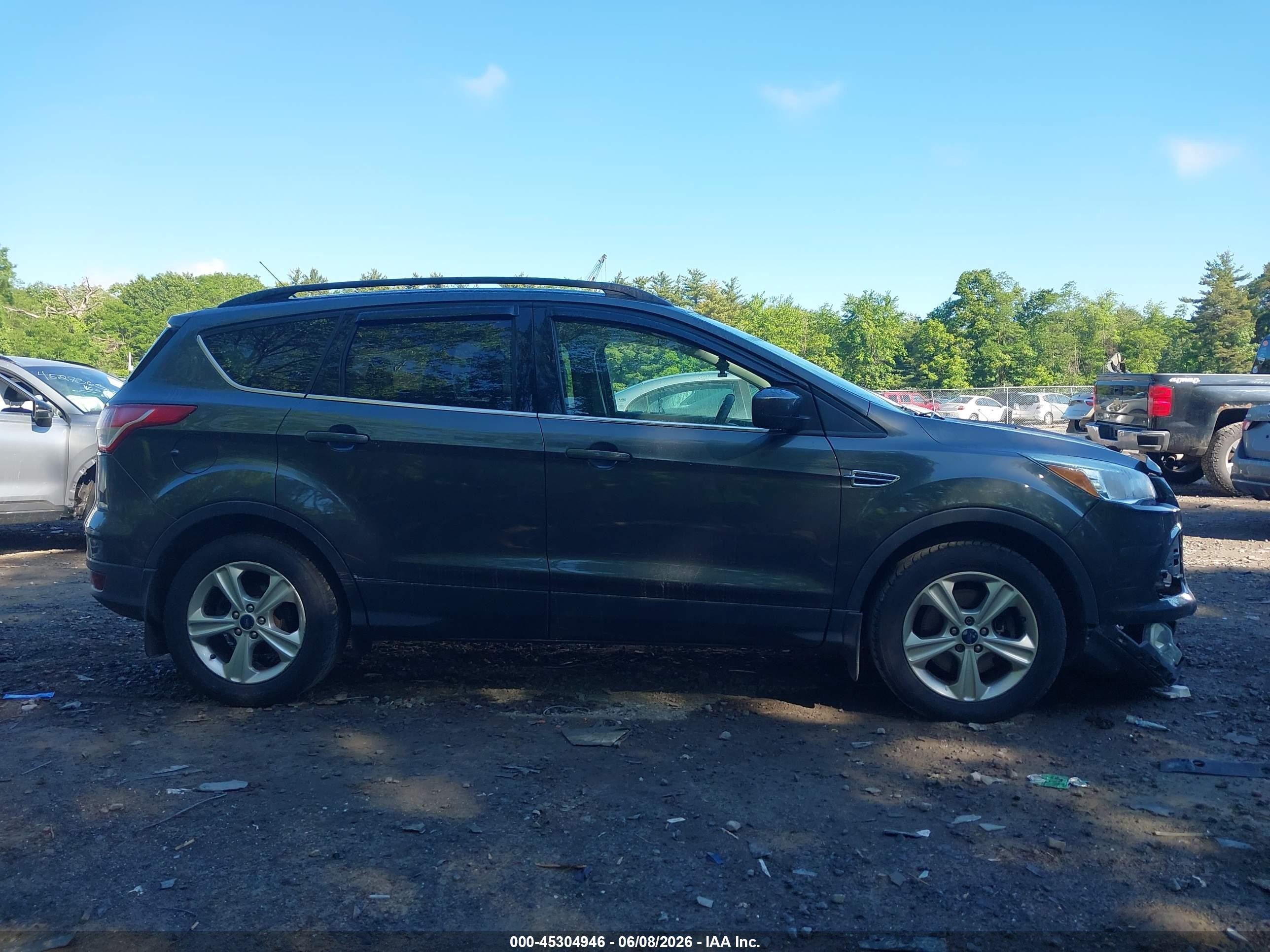 2016 Ford Escape Se Серый vin: 1FMCU9G99GUB42291