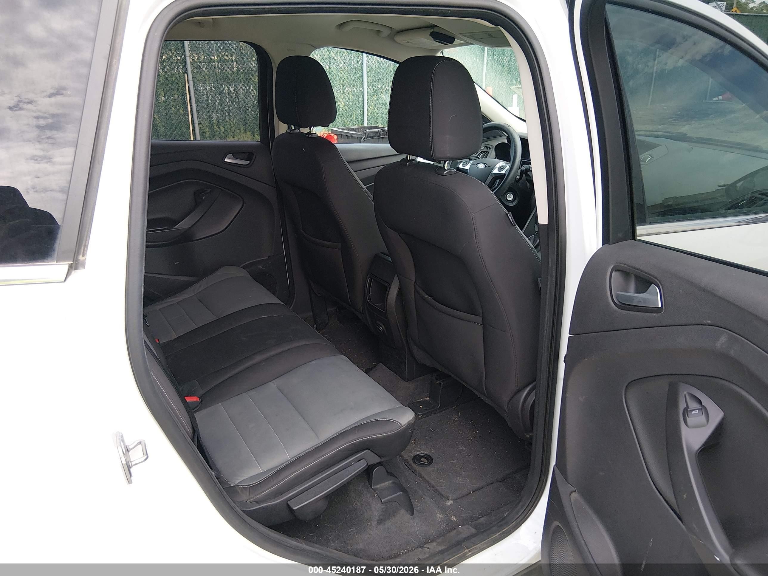 2013 Ford Escape Se White vin: 1FMCU9G9XDUB97747